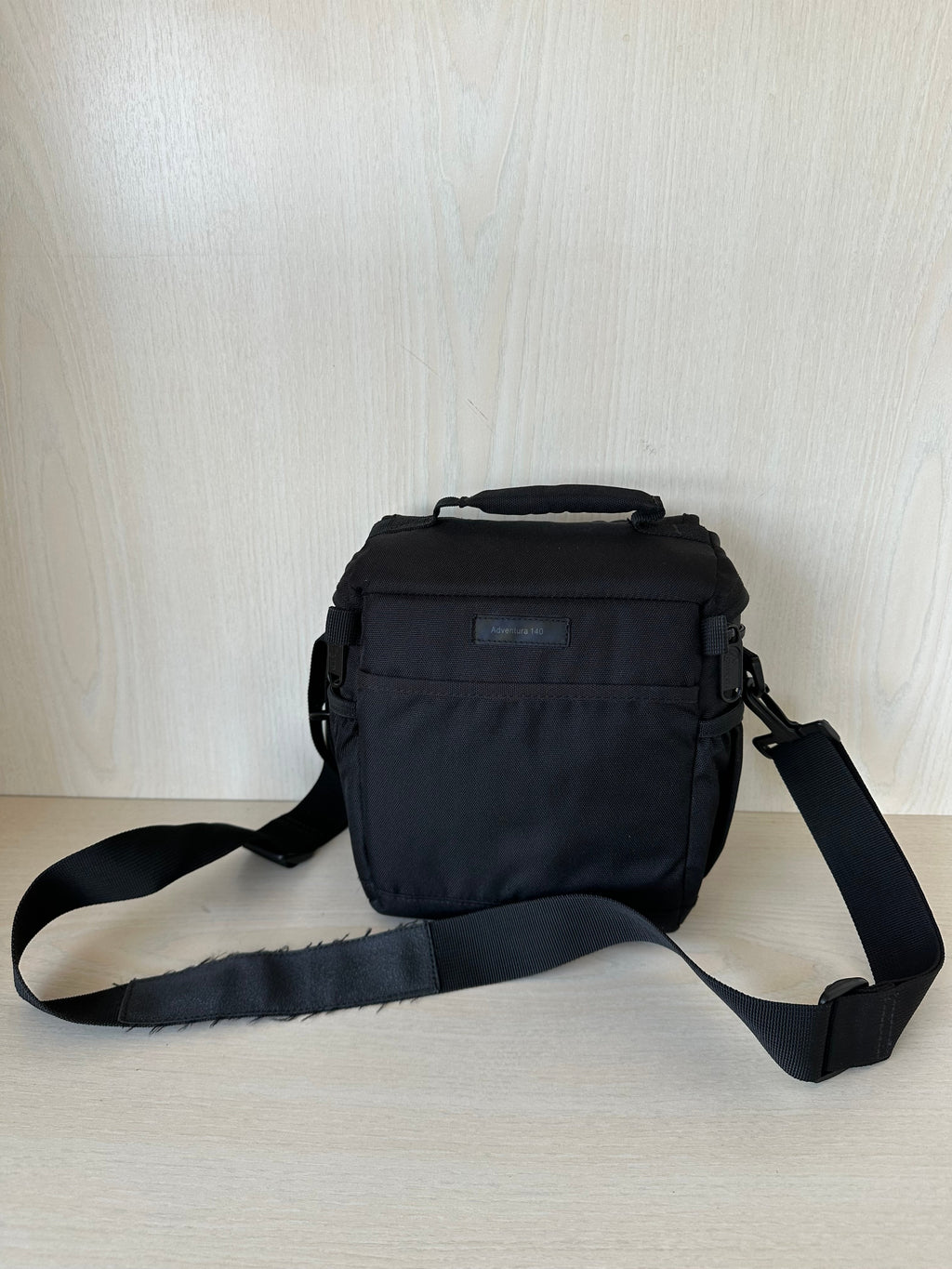 Lowepro Camera Bag Adventura 140 Compact Canvas Very Good Condition