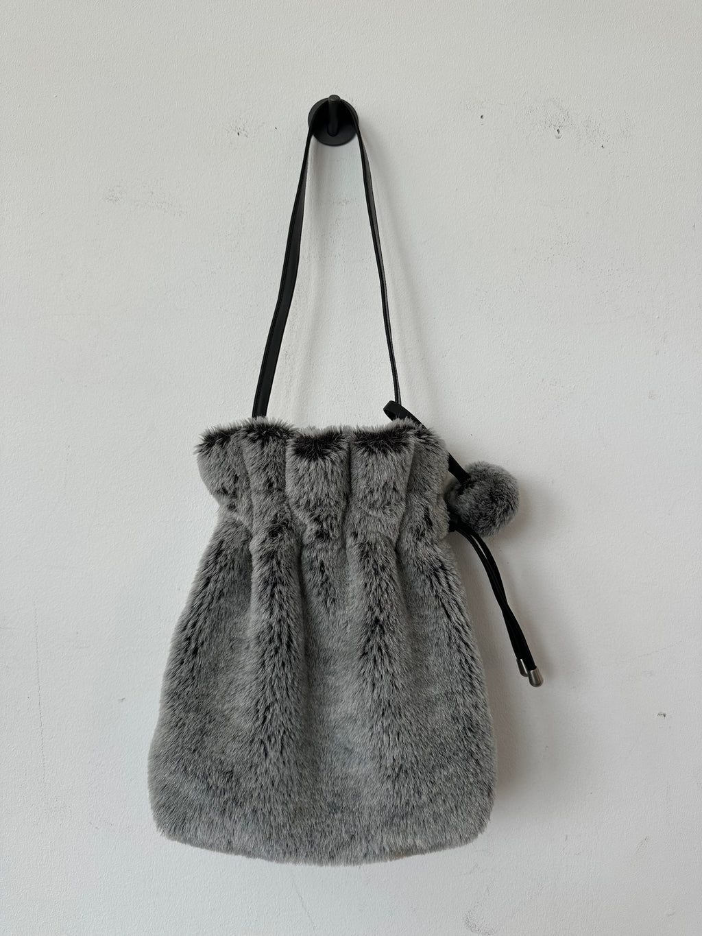 Esprit Faux Fur Tote Bag, Wie Neu, Mittel, Beige, 31x25x28 cm