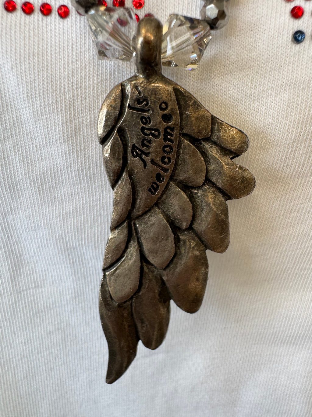 Kabuki Country Necklace with Angel Wing Pendant, Silver, 76 cm, Good Condition