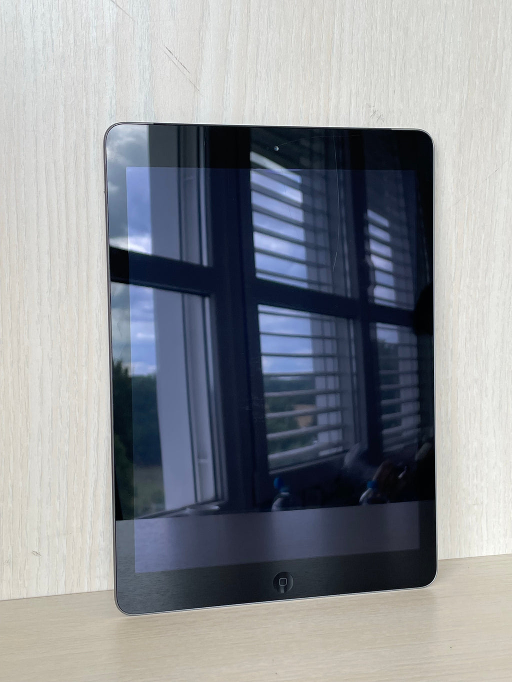 Apple iPad Air 2 9.7 64GB Space Grau, Gebrauchsspuren