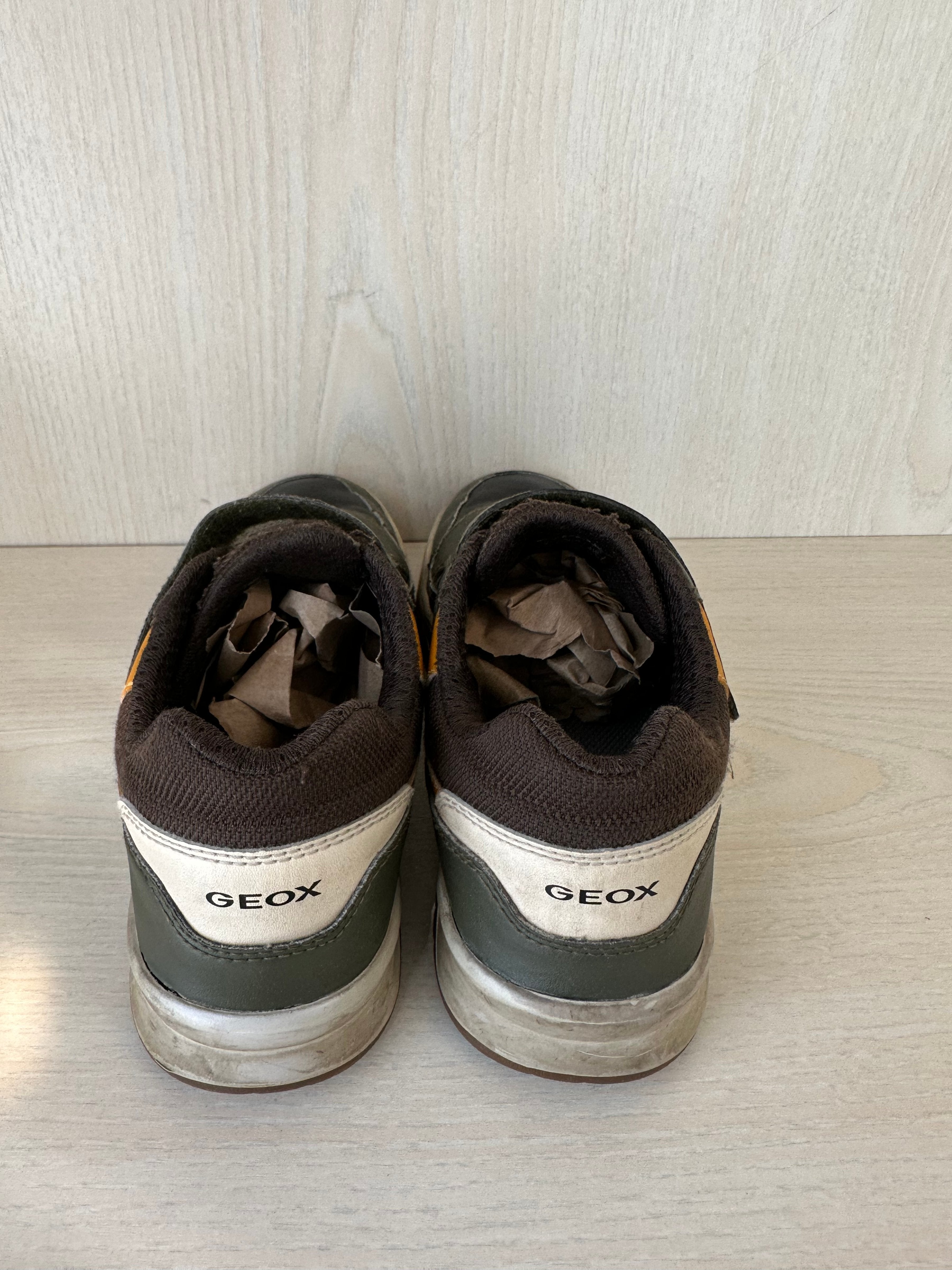 Geox WEEMBLE BOY sneakers EU 38 khaki/orange – poor condition