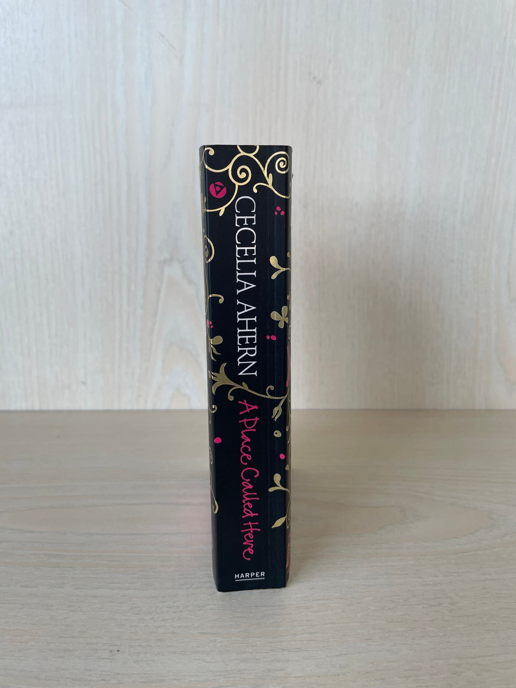 Cecelia Ahern „A Place Called Here“ – Taschenbuch, guter Zustand