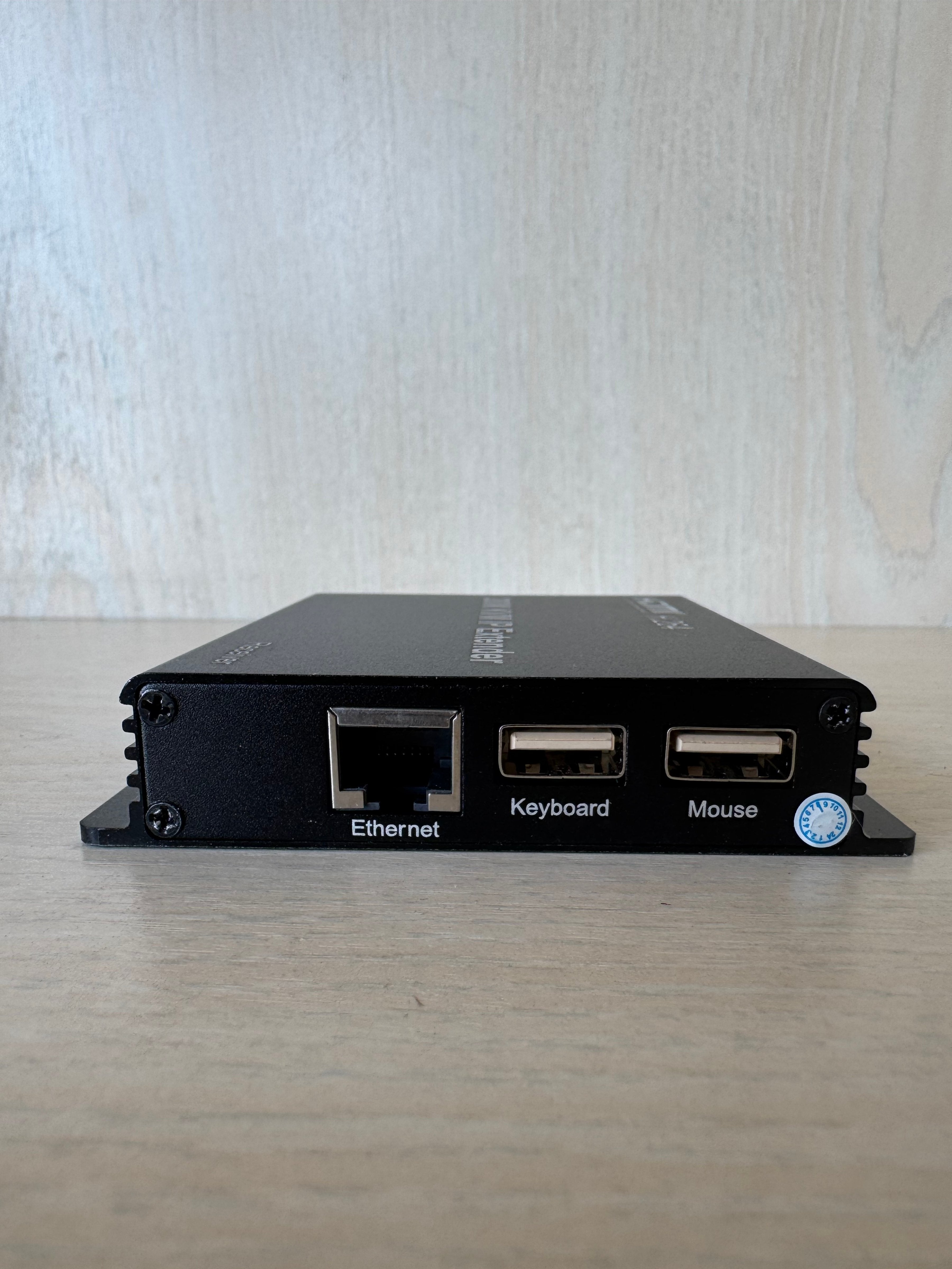 Generic HDMI KVM IP Extender 200M Schwarz Kompakt Sehr Gut