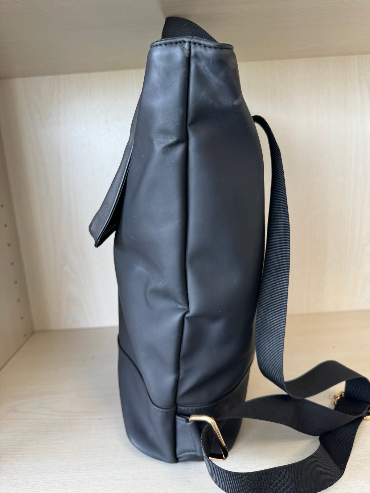 Kapten & Son Umea Backpack - All Black, Fits 15 Laptop, Good Condition