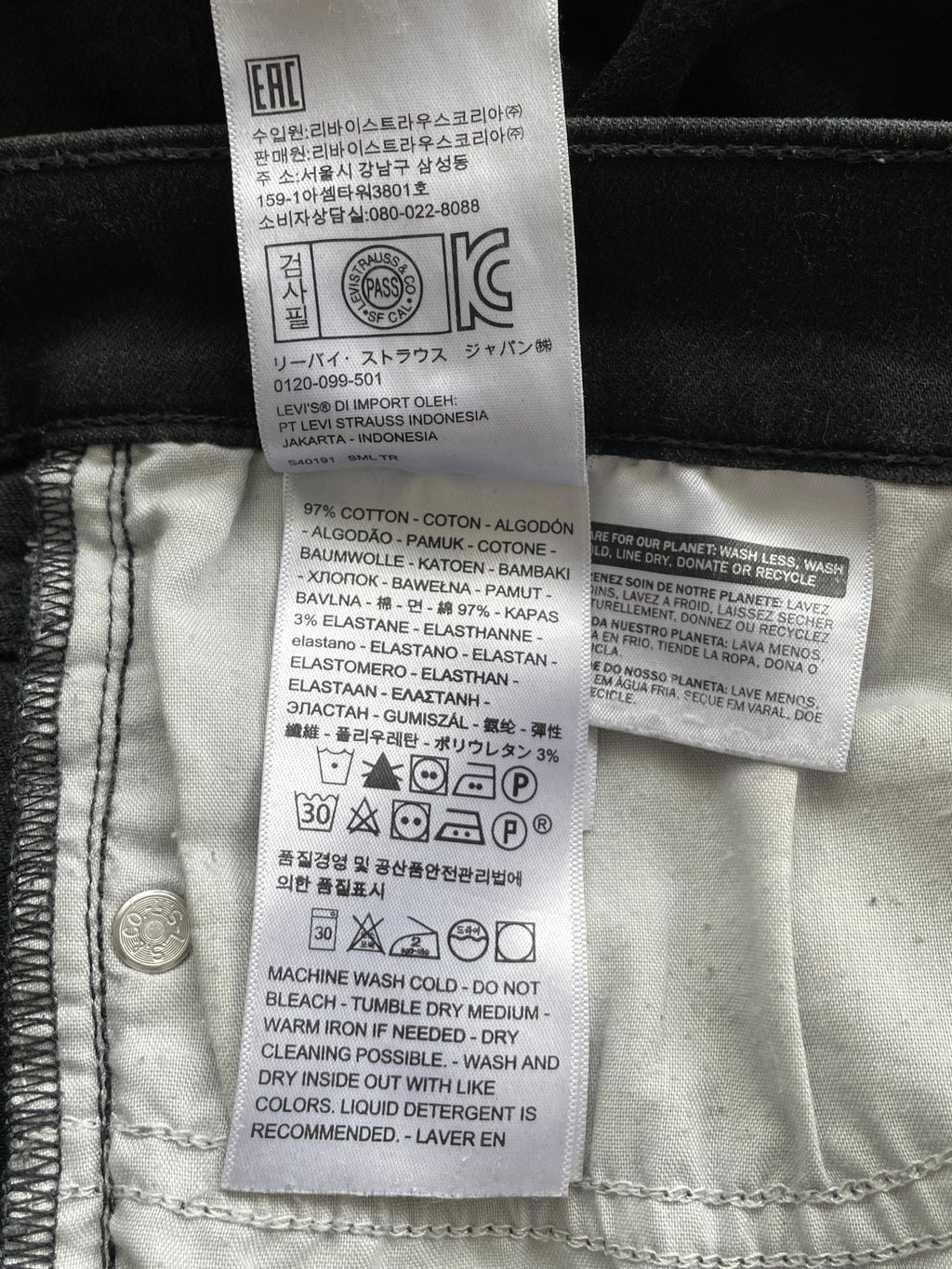 Levi’s Stretch Jeans Schwarz, 5-Pocket, 97% Baumwolle, Guter Zustand