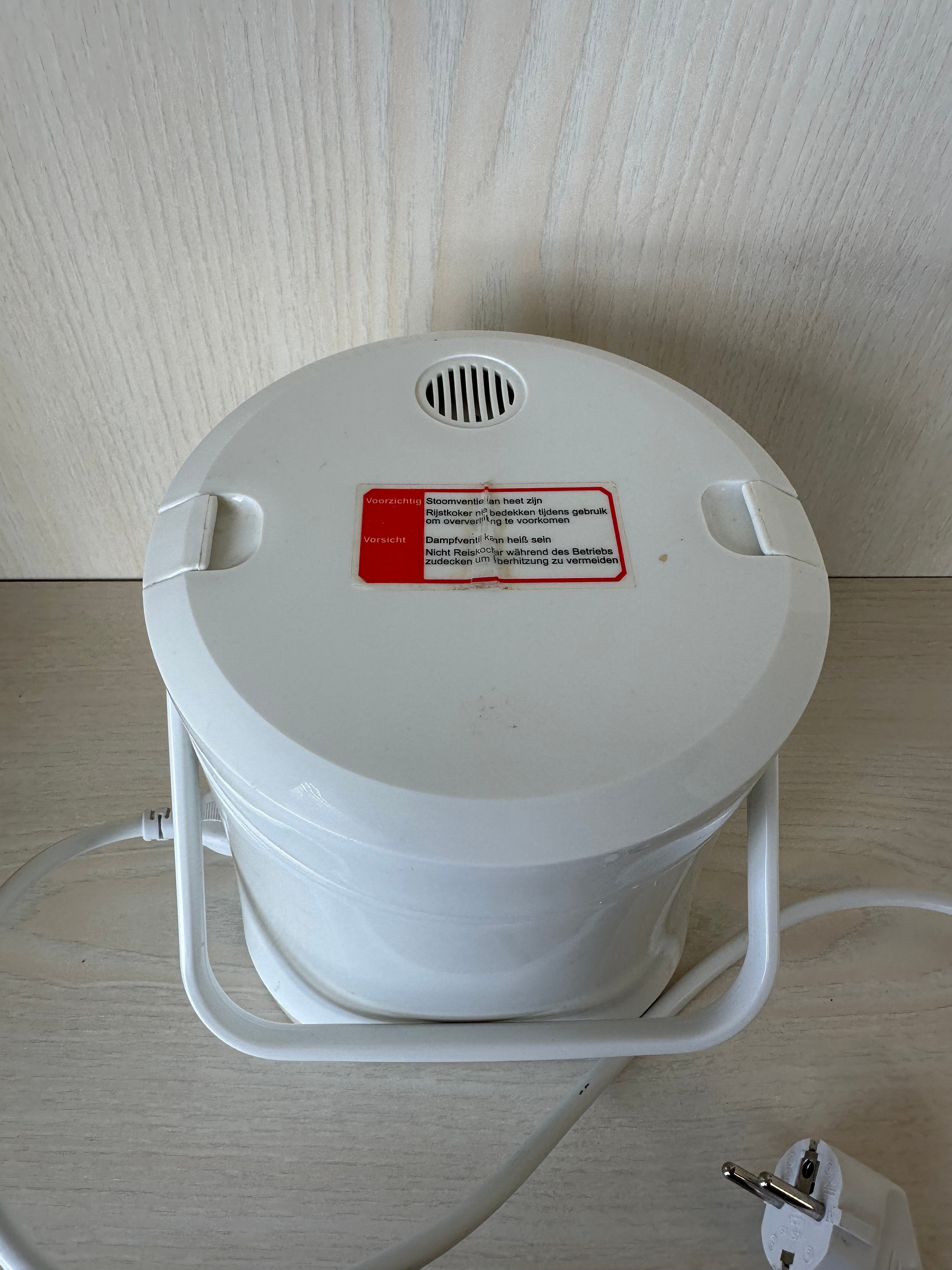 Remo Portable Electric Kettle 6089399 White Compact 0.5L Good Condition
