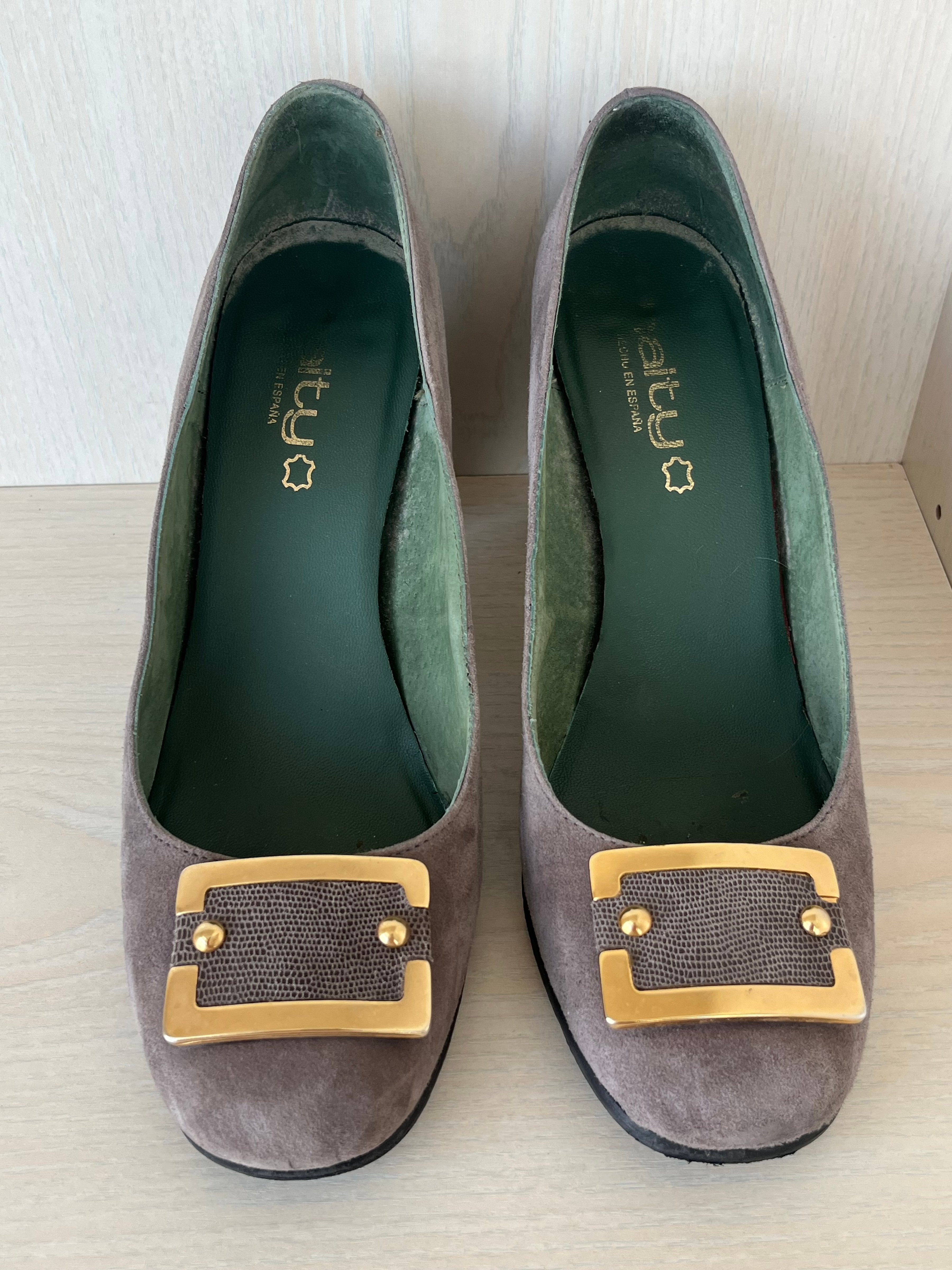 Valty Damen Wildlederpumps, Taupe, Gr. 39, Sehr Gut, Absatz 8,5 cm