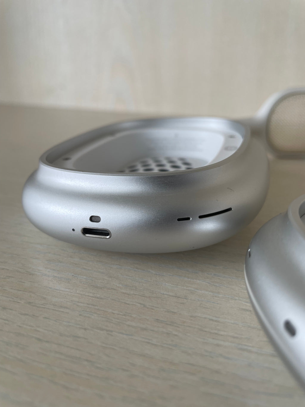 Apple AirPods Max A2096 Silber, Gebraucht, Ohne Ohrpolster, Mit Case