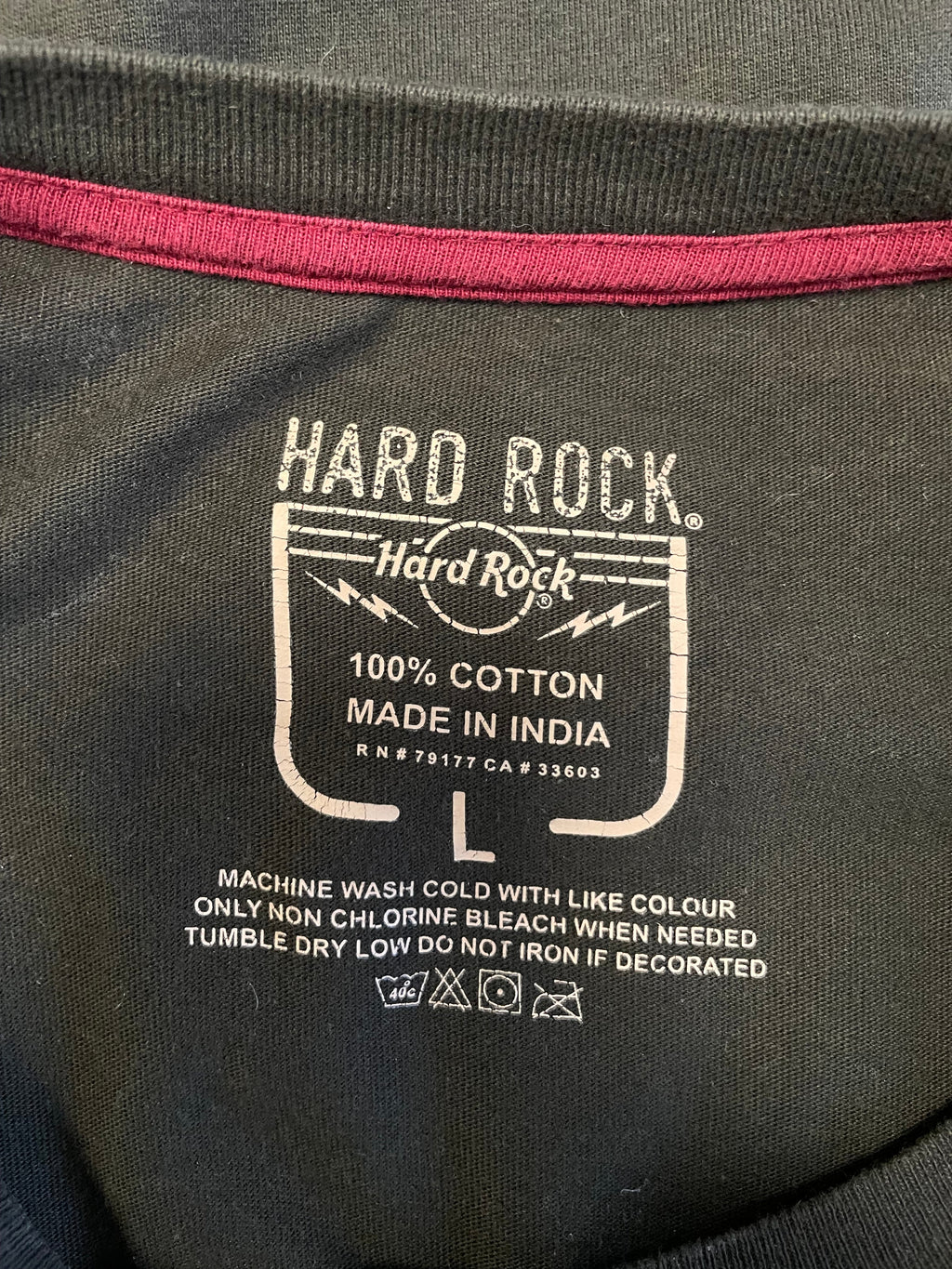 Hard Rock Cafe New York T-Shirt – Black, Size L, Good Condition