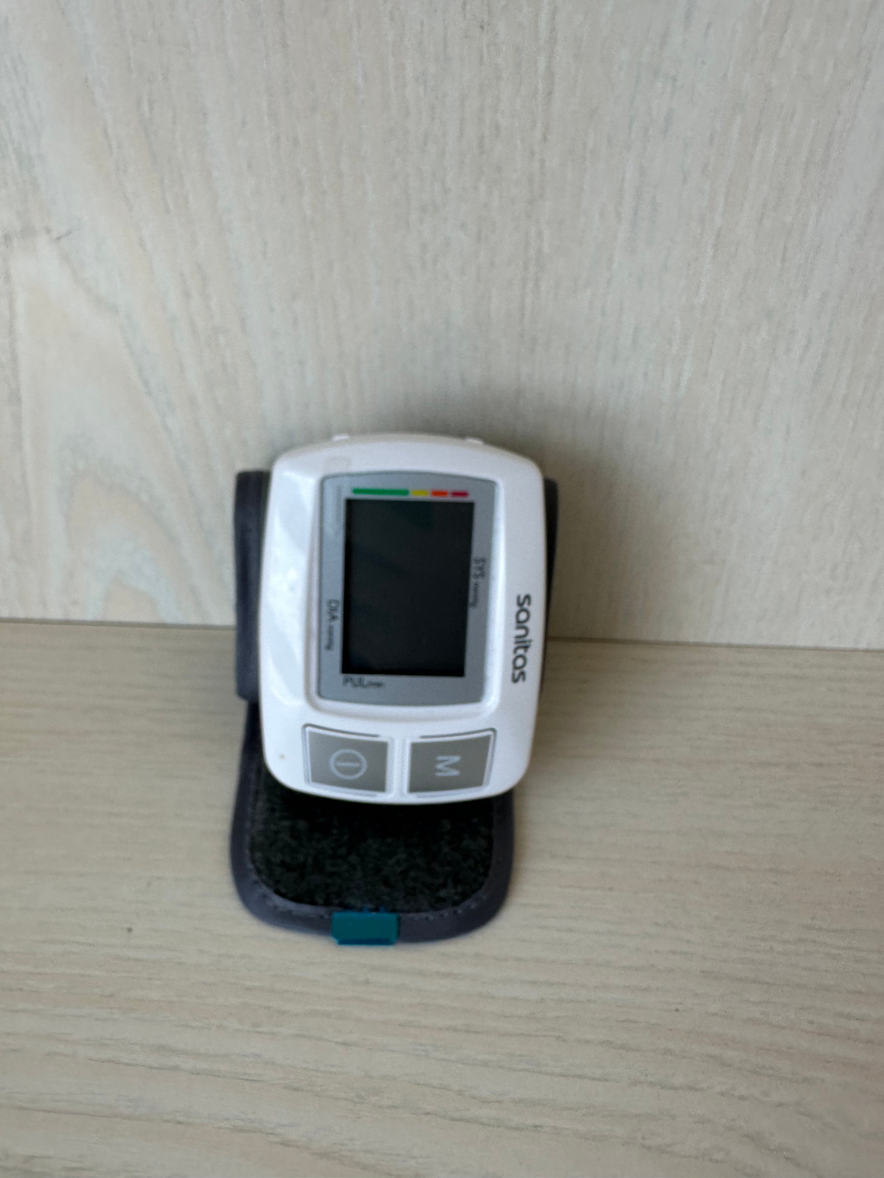 Sanitas SBC 23 Digital Blood Pressure Monitor, Compact, White, Good Condition