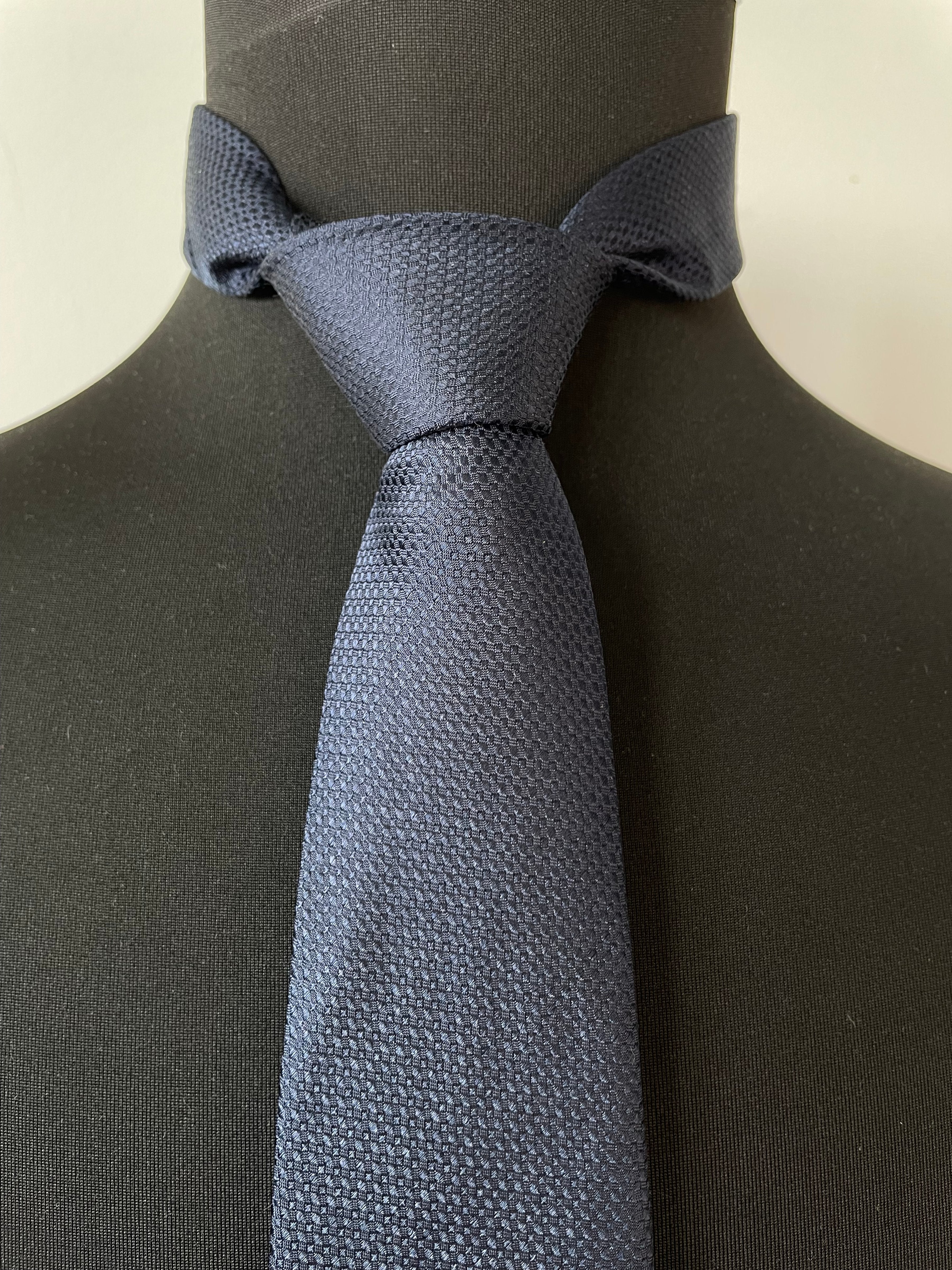 Dolzer Seidenkrawatte, Navy Blau, 158x8 cm, Sehr Guter Zustand