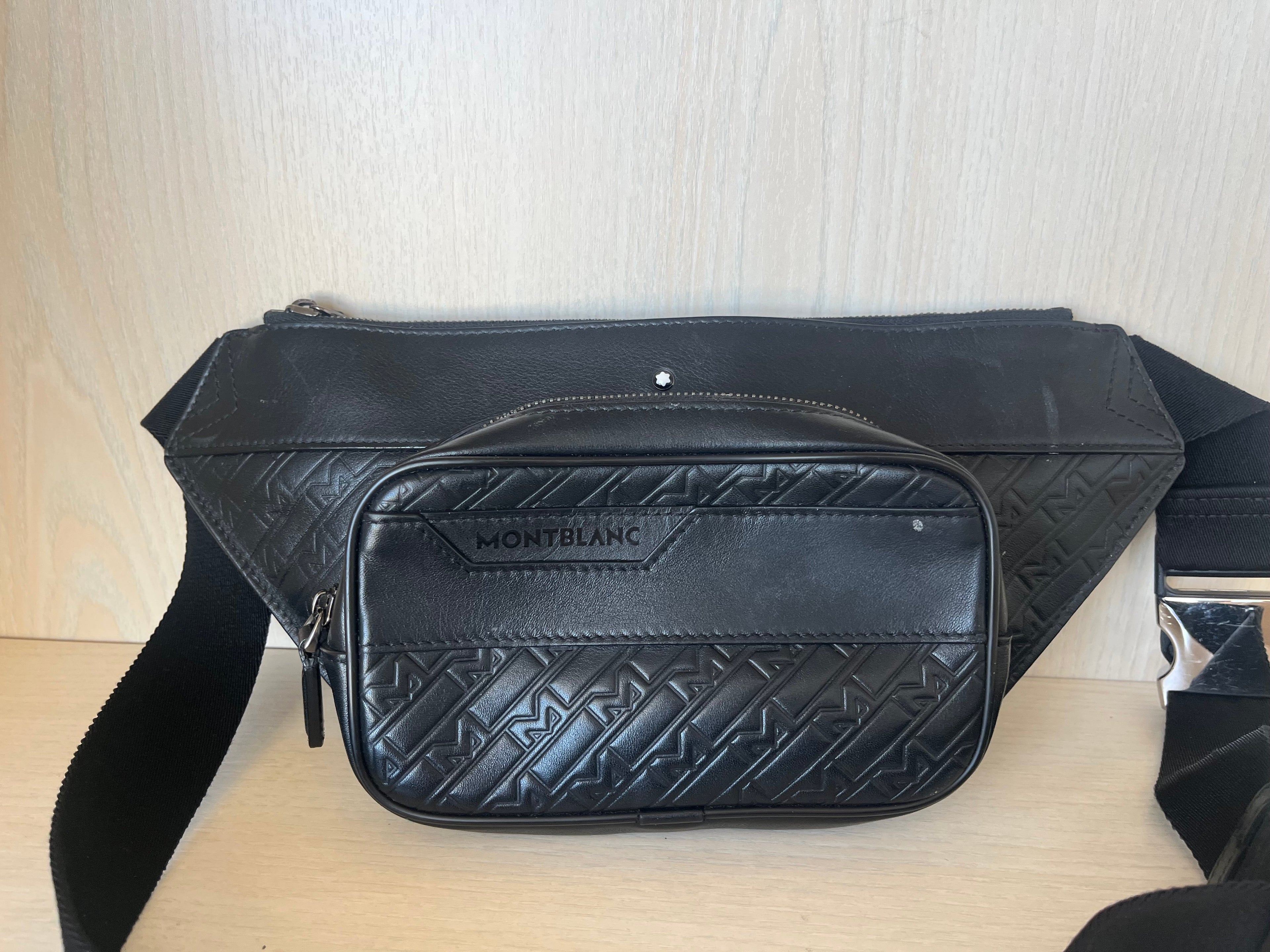Montblanc M_Gram 4810 Leder Body Bag, 30x18cm, guter Zustand