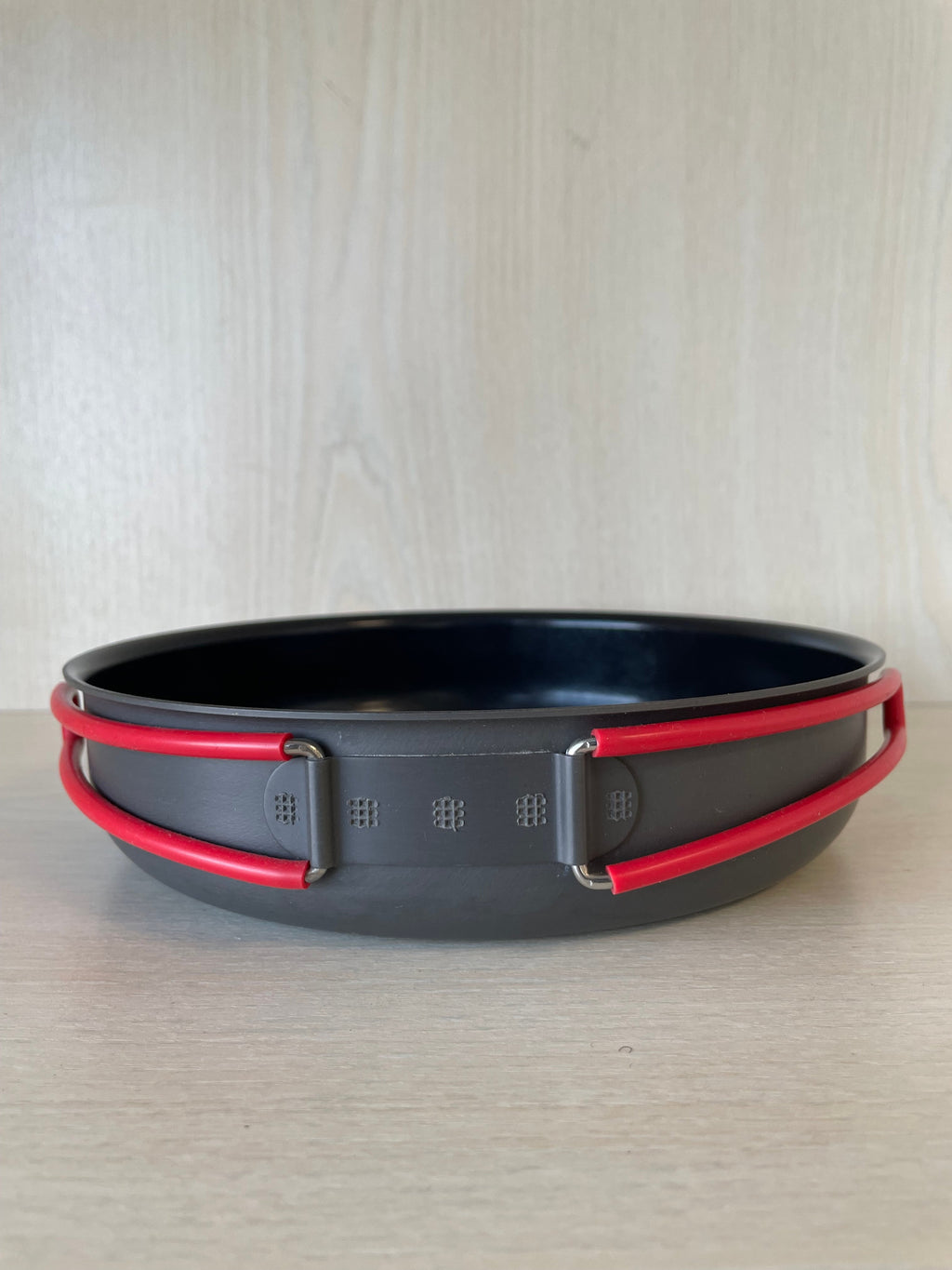 Primus Campfire Pfanne 21 cm – klappbare rote Griffe + Netzbeutel