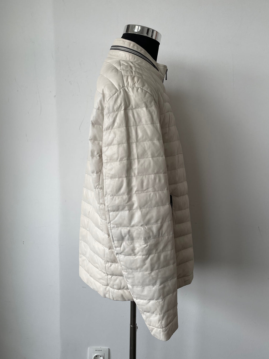LLOYD Men's Quilted Lamb Leather Jacket, Ice White, XL, Very Good Condition