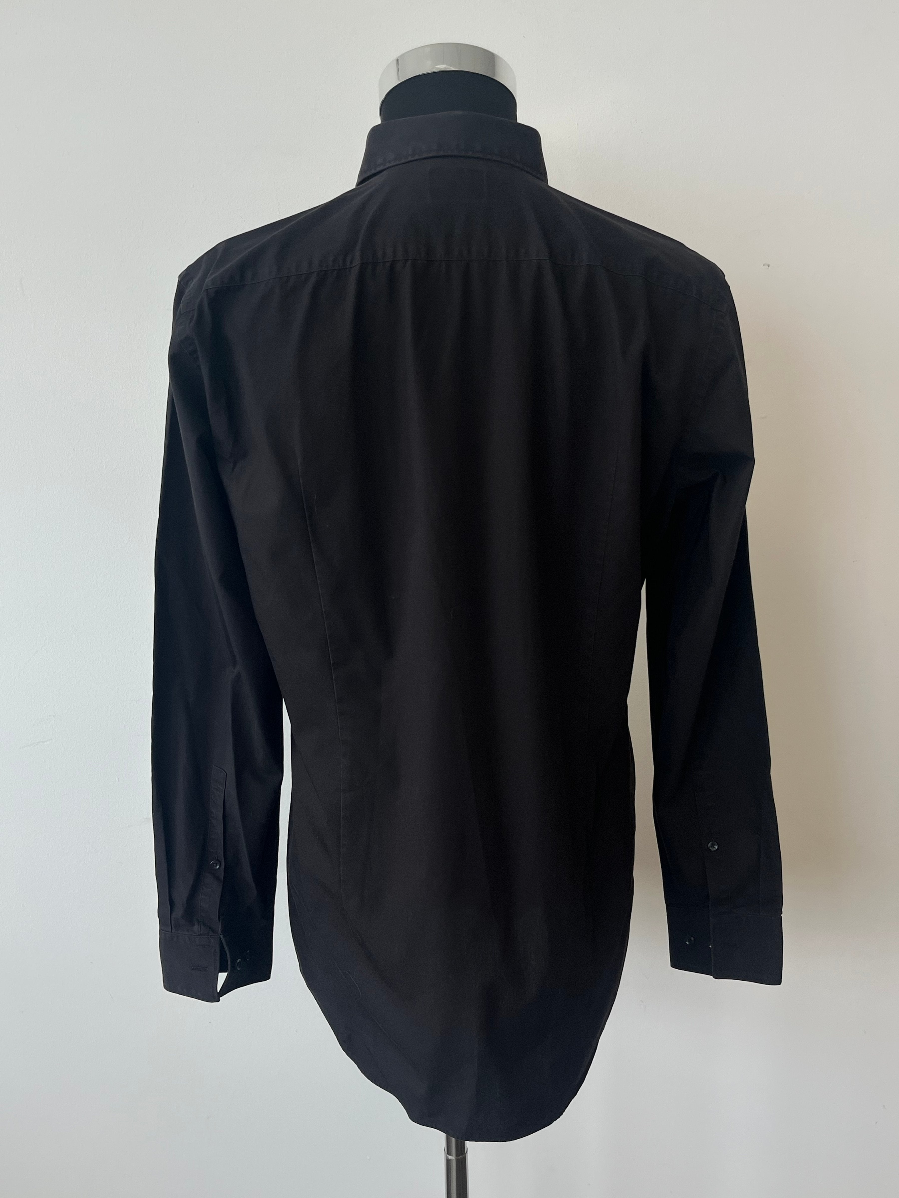 HUGO Slim Fit Hemd Schwarz, Größe M, guter Zustand