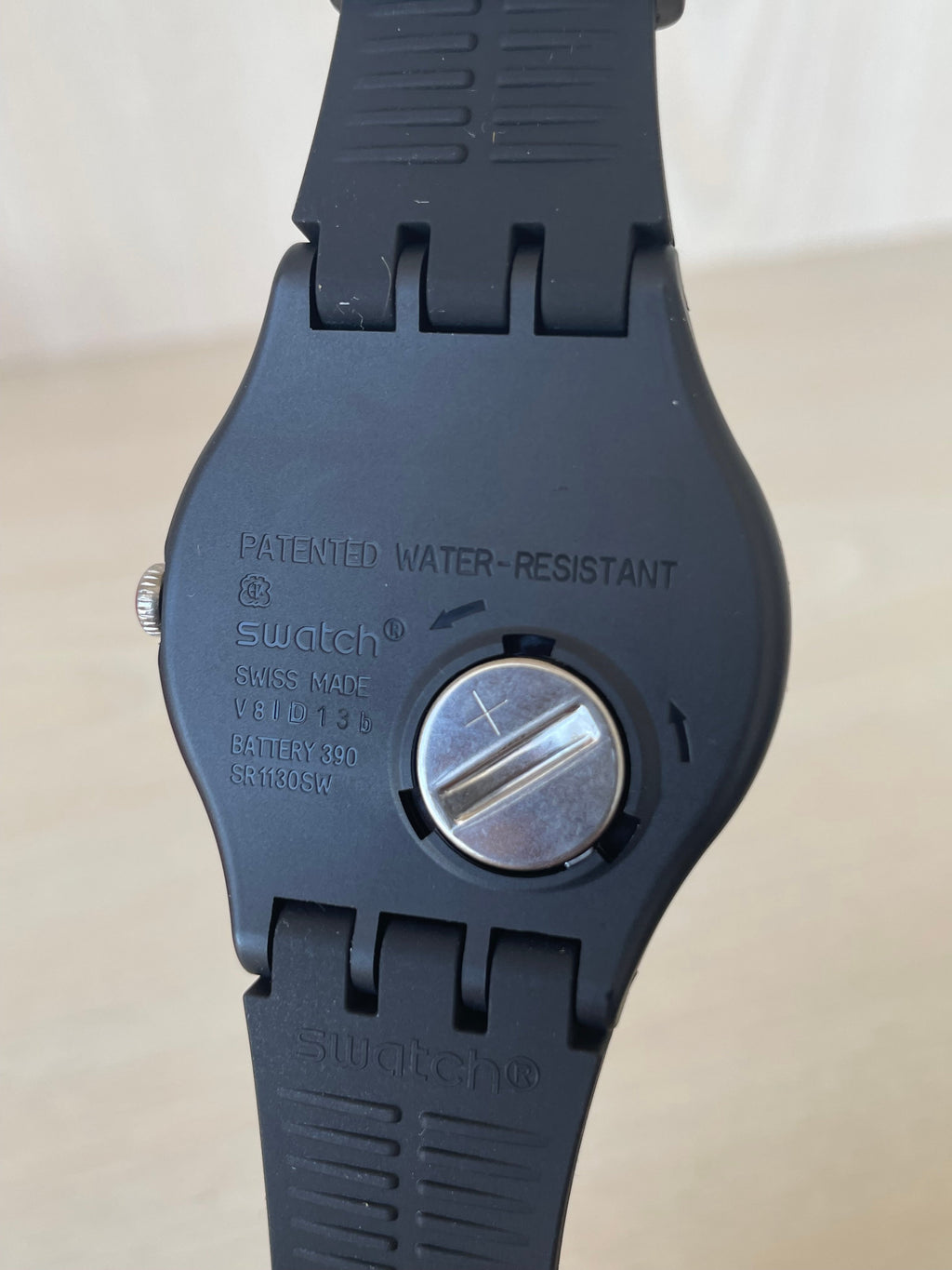 Swatch Aktionär Uhr 2023, Sehr Gut, 25.5cm, Originalbox
