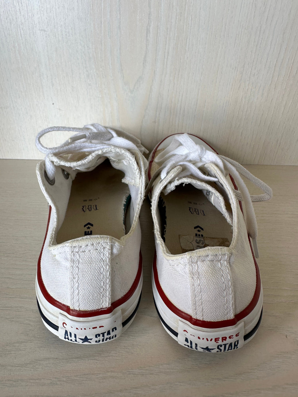 Converse Chuck Taylor All Star Low Kids EU 33 White/Red – Normal Use