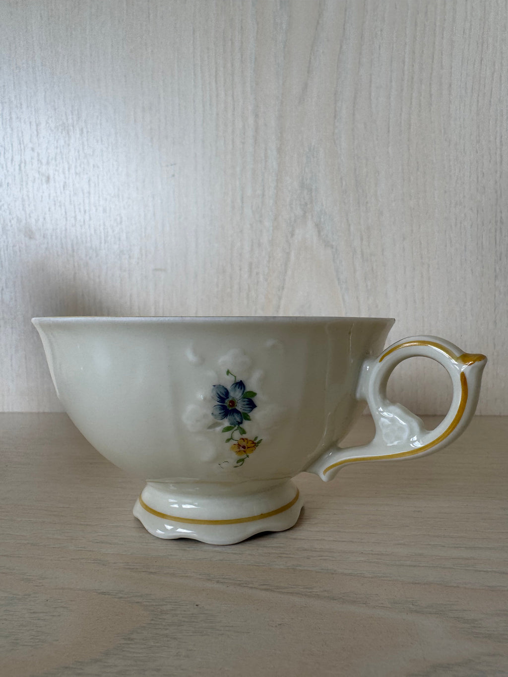 Homer Laughlin Eggshell Nautilus Demitasse Set, Porzellan, guter Zustand