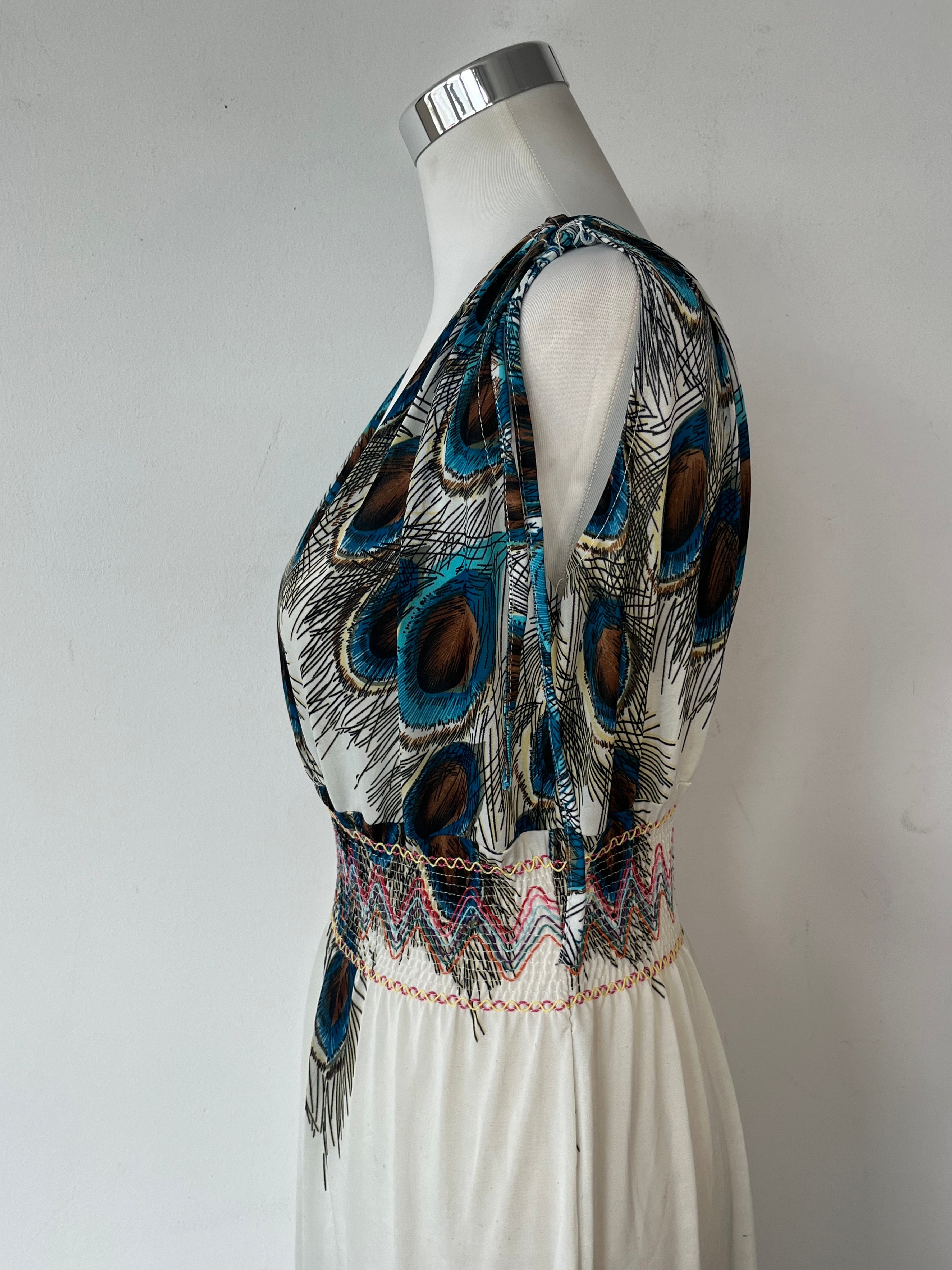 Seductive Streetwear Peacock Maxi Dress, Medium, White, Normal Use