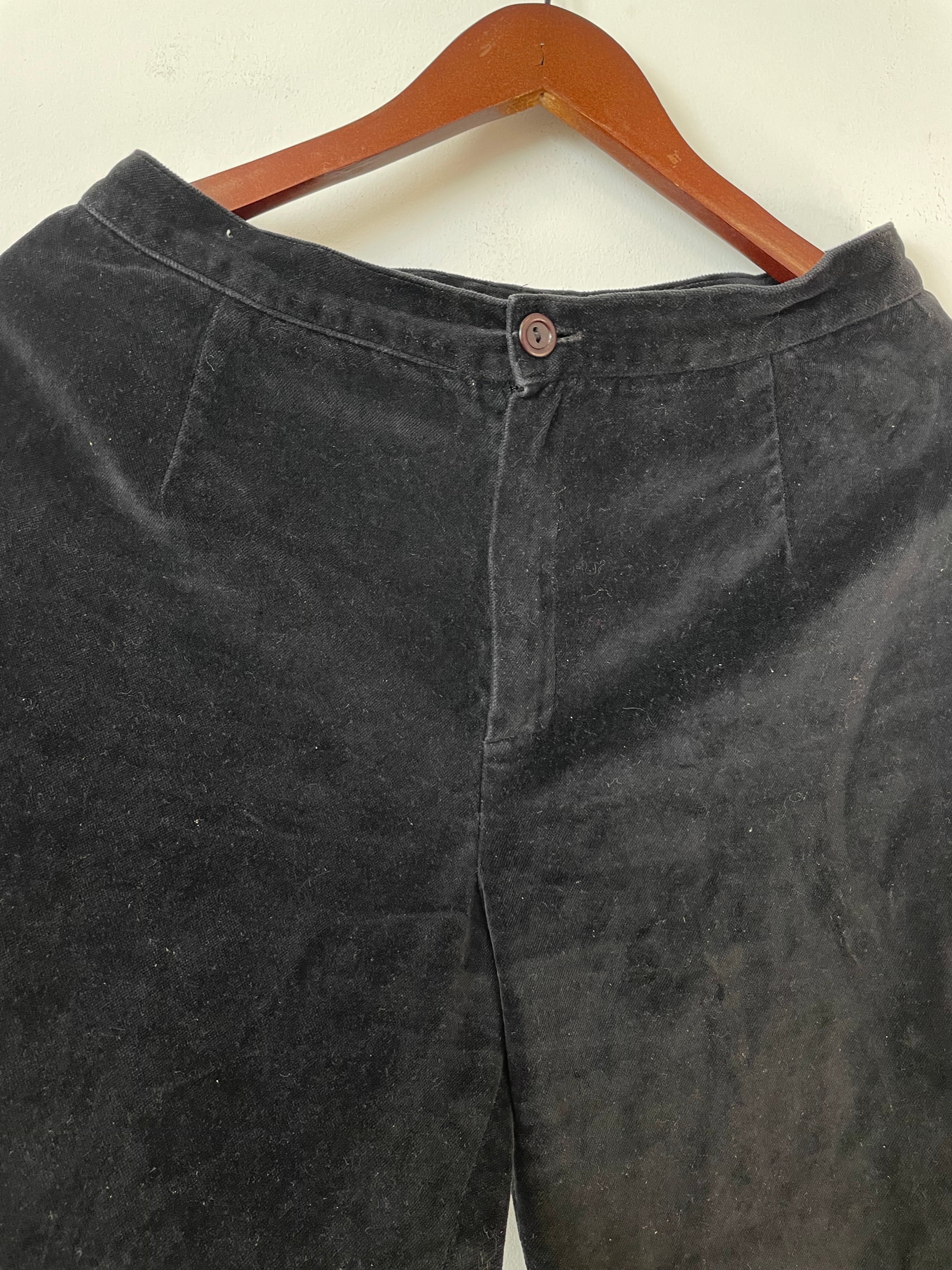 Schwarze Leinenhose mit Fransen, Größe M, guter Zustand