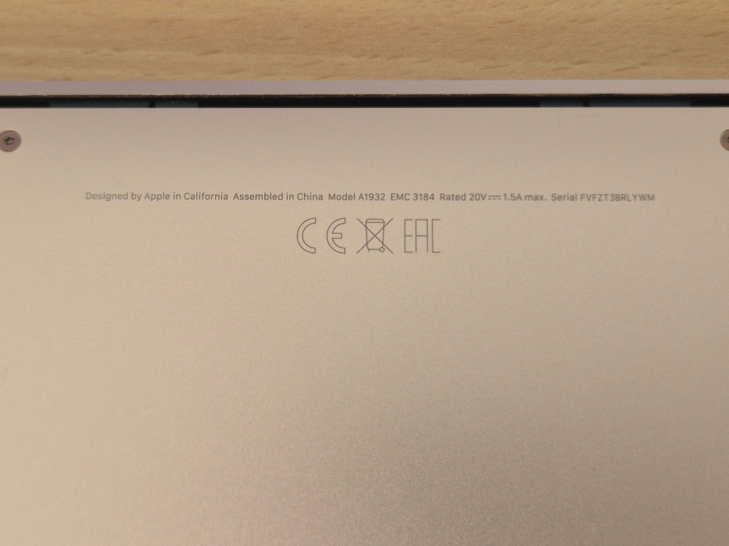 Apple MacBook Air A1932 13 256GB Rose Gold, Sehr Gut, Eng/Rus Tastatur