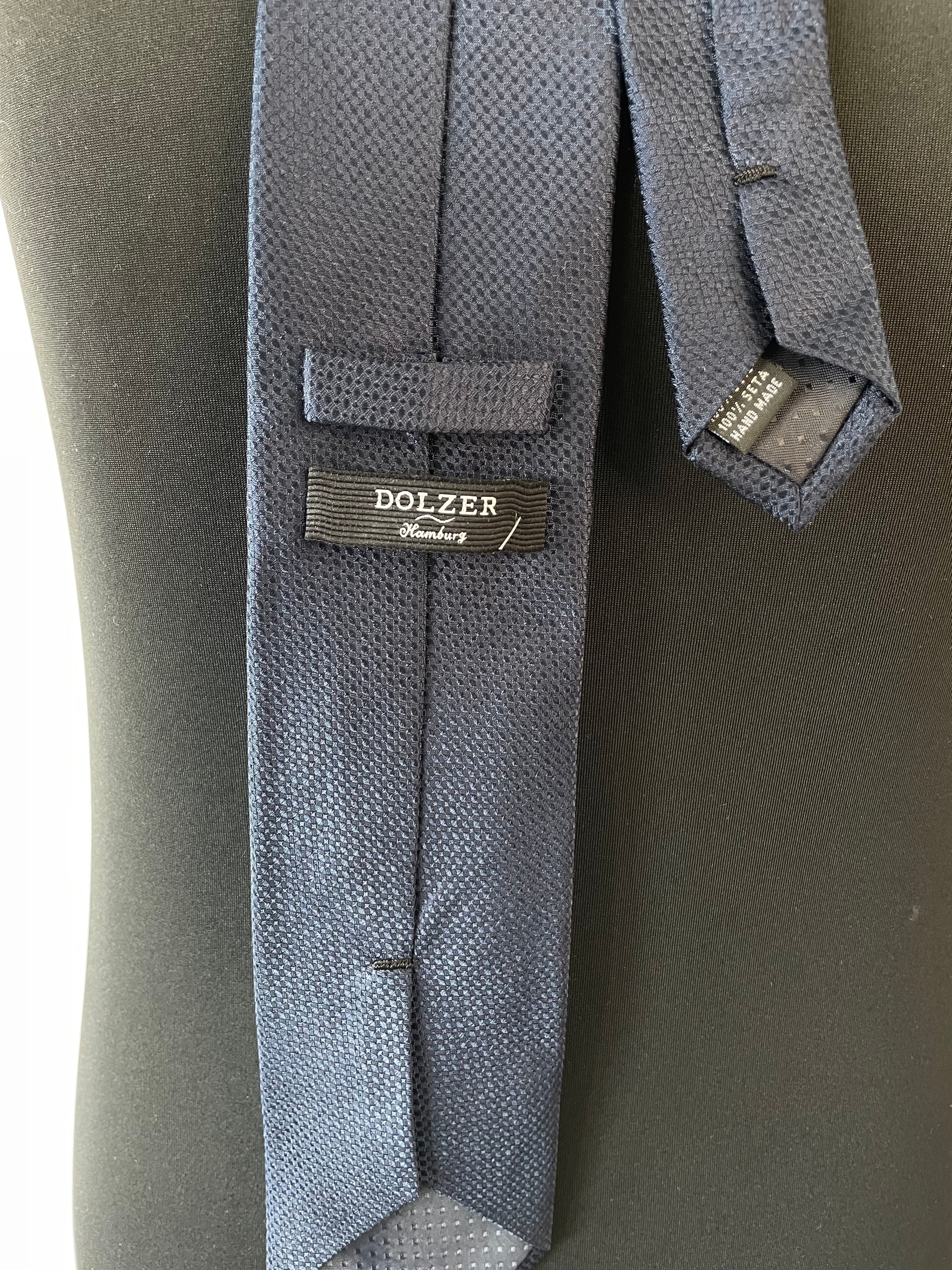 Dolzer Seidenkrawatte, Navy Blau, 158x8 cm, Sehr Guter Zustand