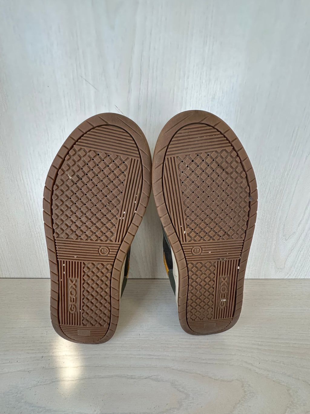 Geox WEEMBLE BOY sneakers EU 38 khaki/orange – poor condition