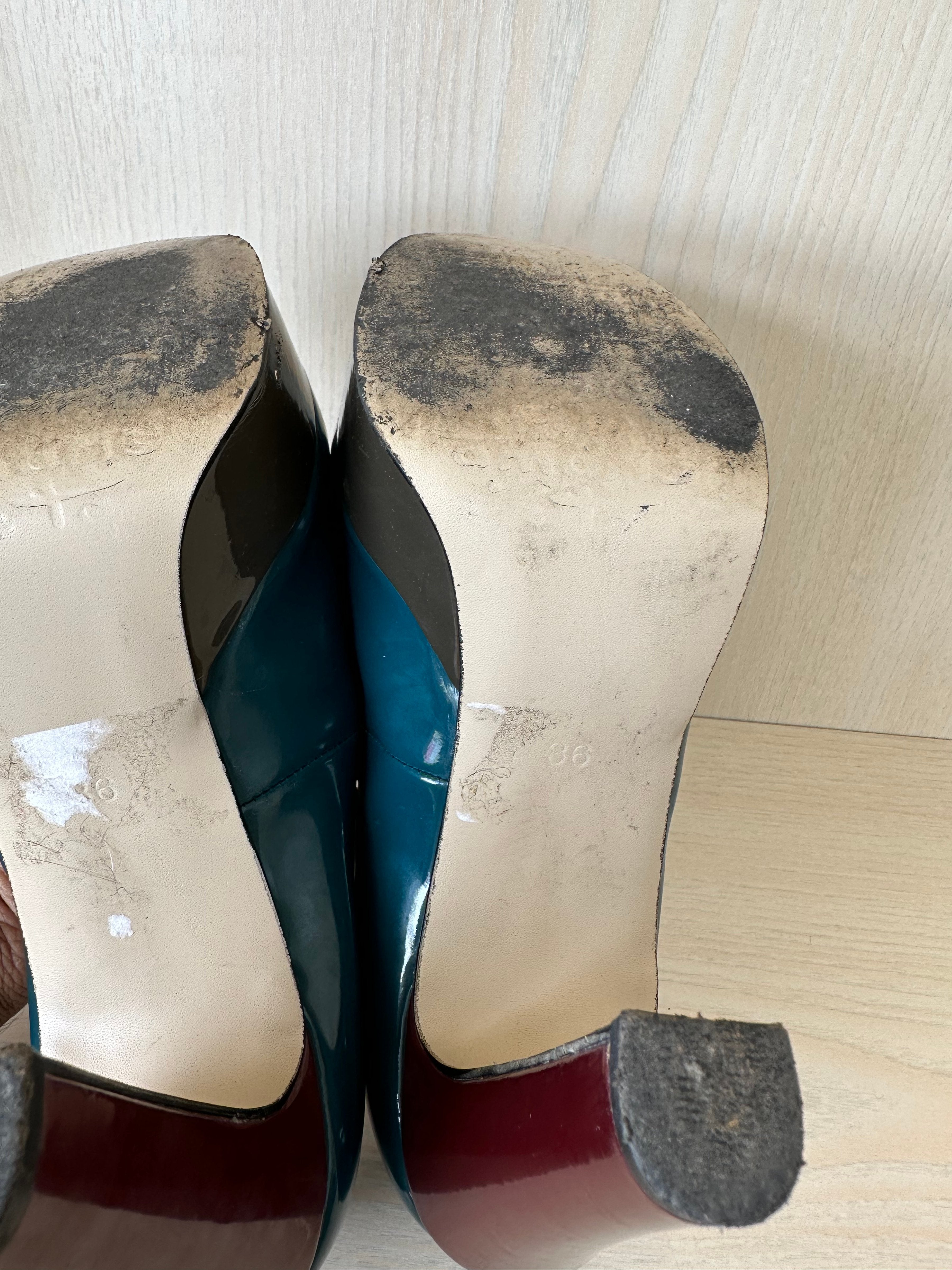 Tamaris Trend Pumps, Teal, Size 36 EU, Poor Condition