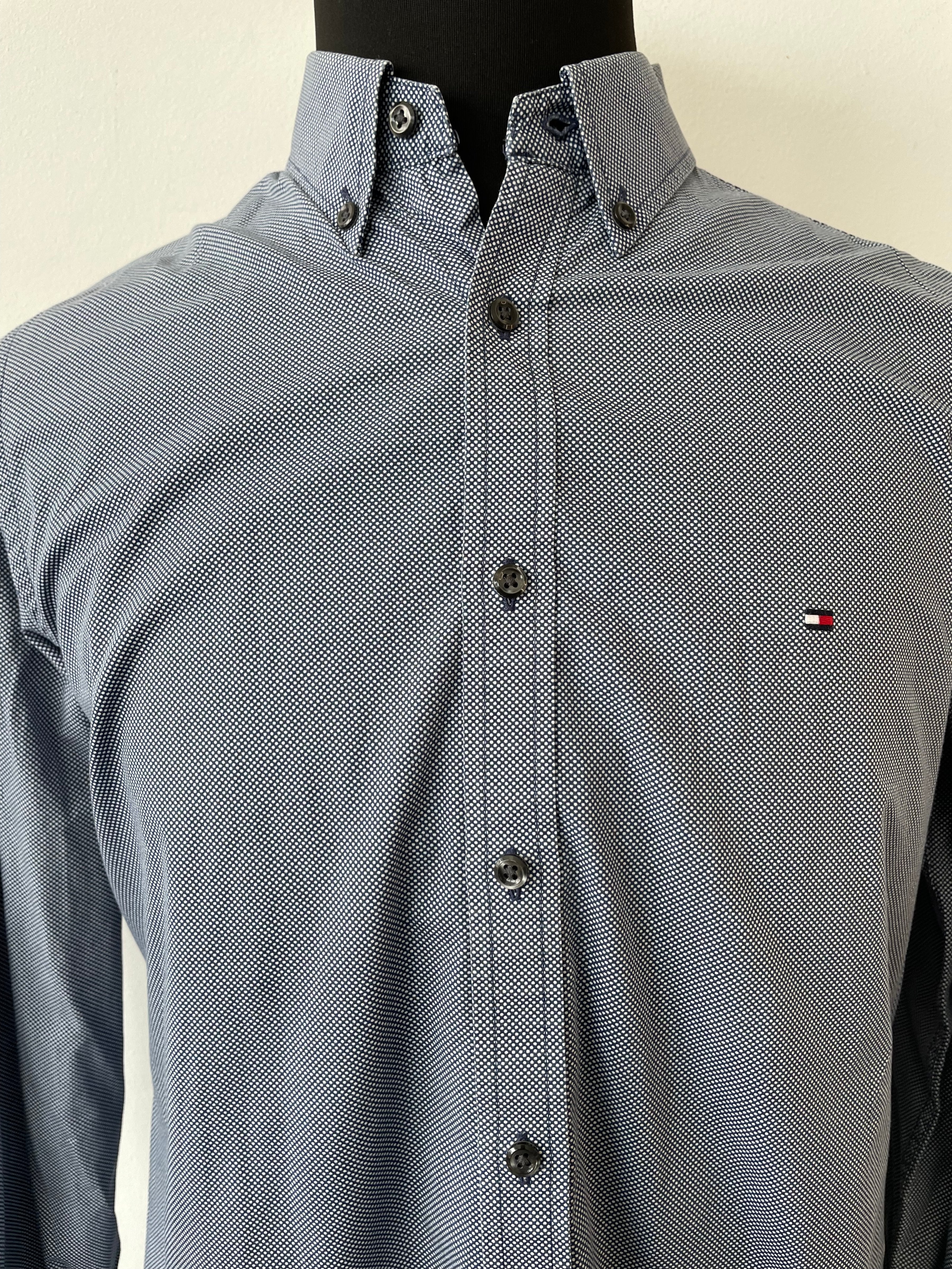 Tommy Hilfiger Men's Slim Fit Blue Shirt, Size M, Very Good Condition