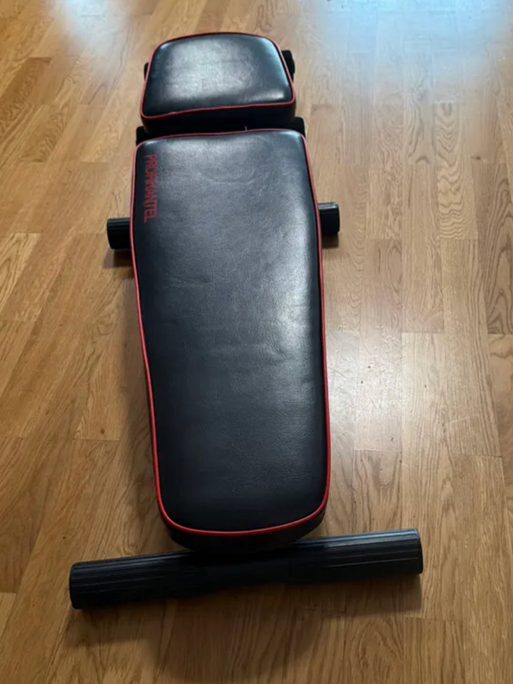 Profihantel Workout Bench Verstellbar Schwarz/Rot Sehr Guter Zustand Standard