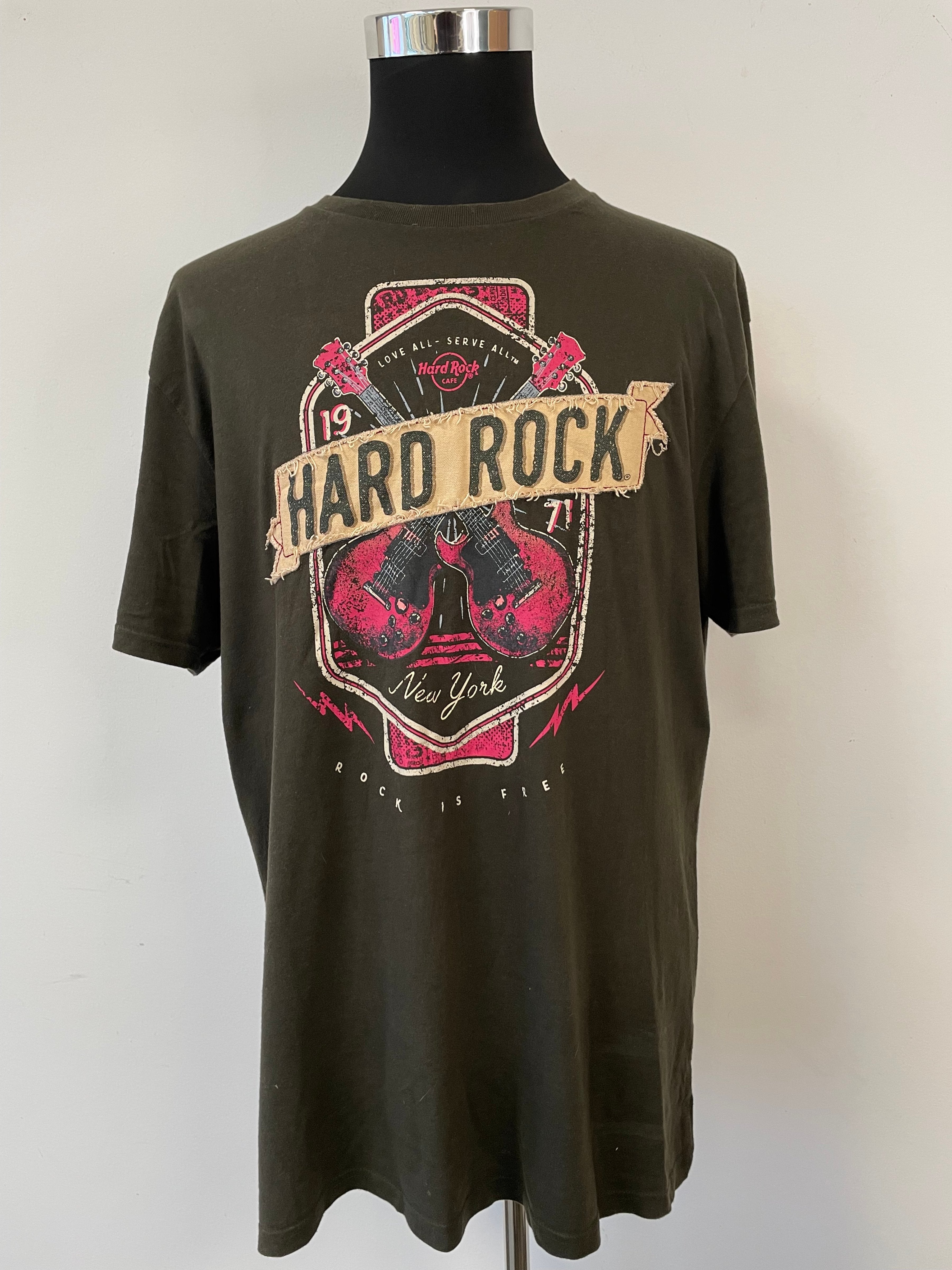 Hard Rock Cafe New York T-Shirt – Black, Size L, Good Condition