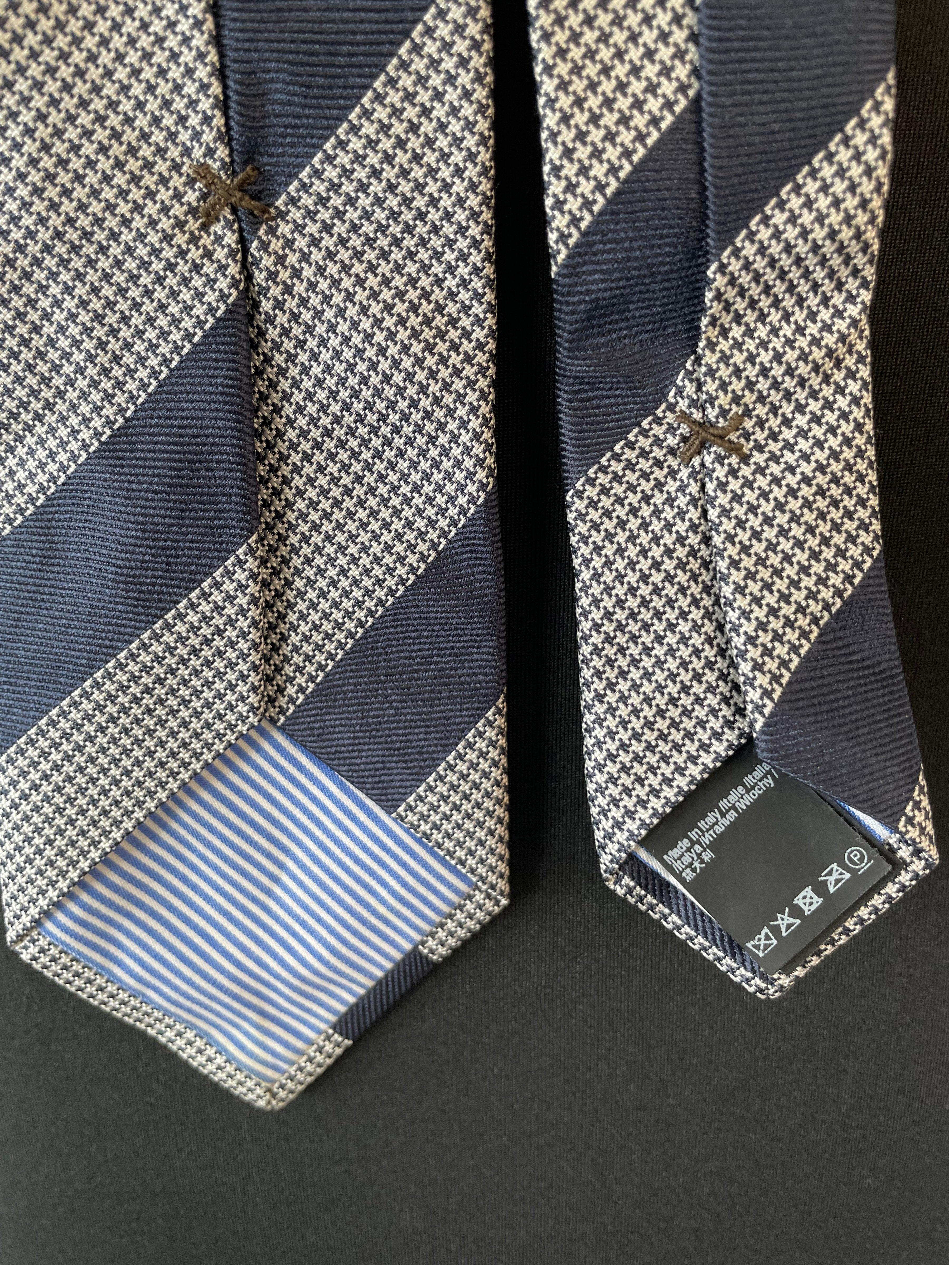 Windsor Tie Basic, Navy/Grey, 156cm x 7.5cm, 100% Silk, Very Good Condition