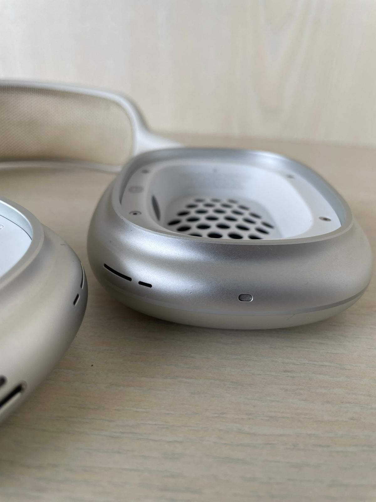 Apple AirPods Max A2096 Silber, Gebraucht, Ohne Ohrpolster, Mit Case