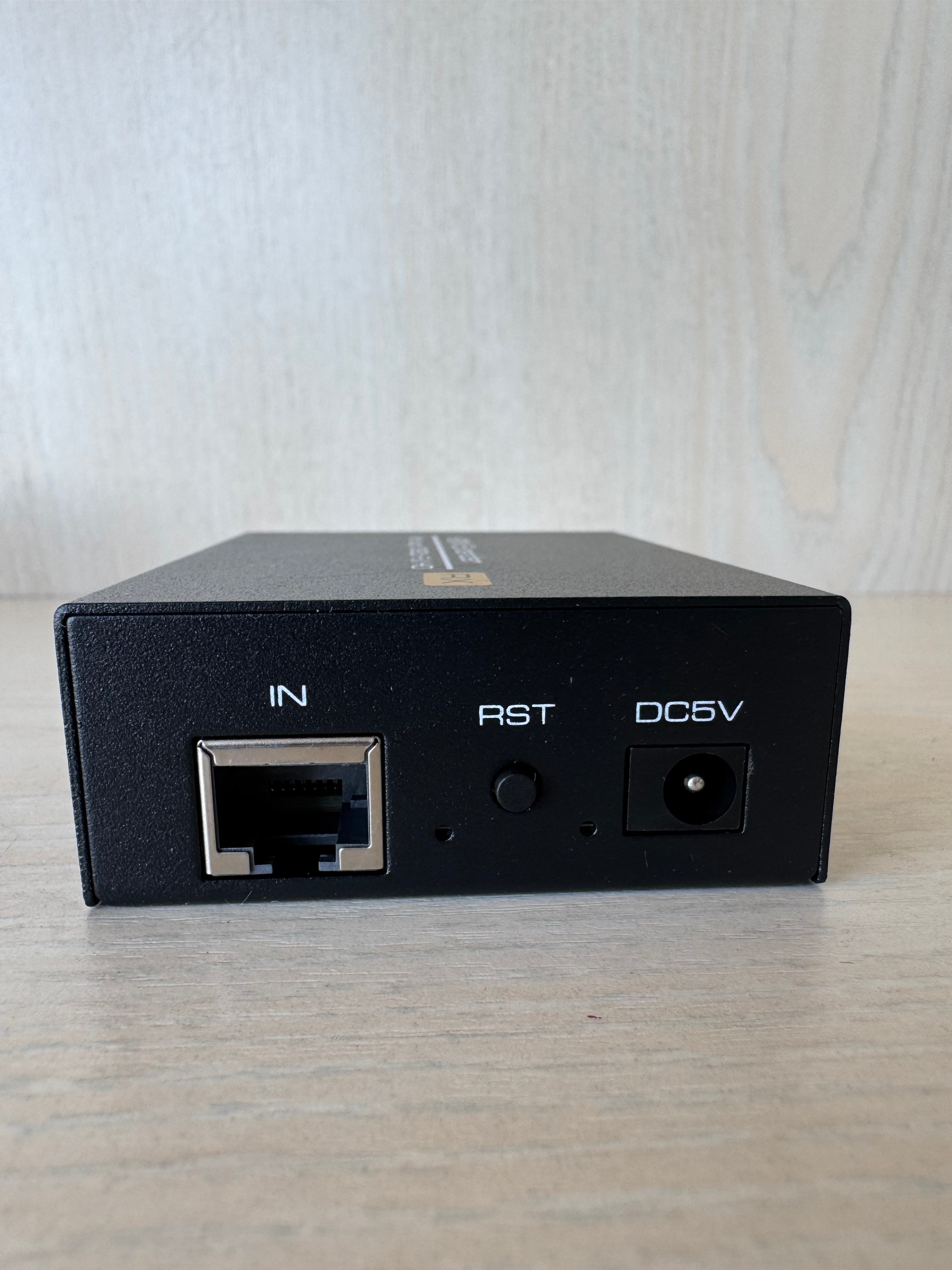 Monoprice Blackbird HDMI Extender Black Non-functional 6x9x2.5cm