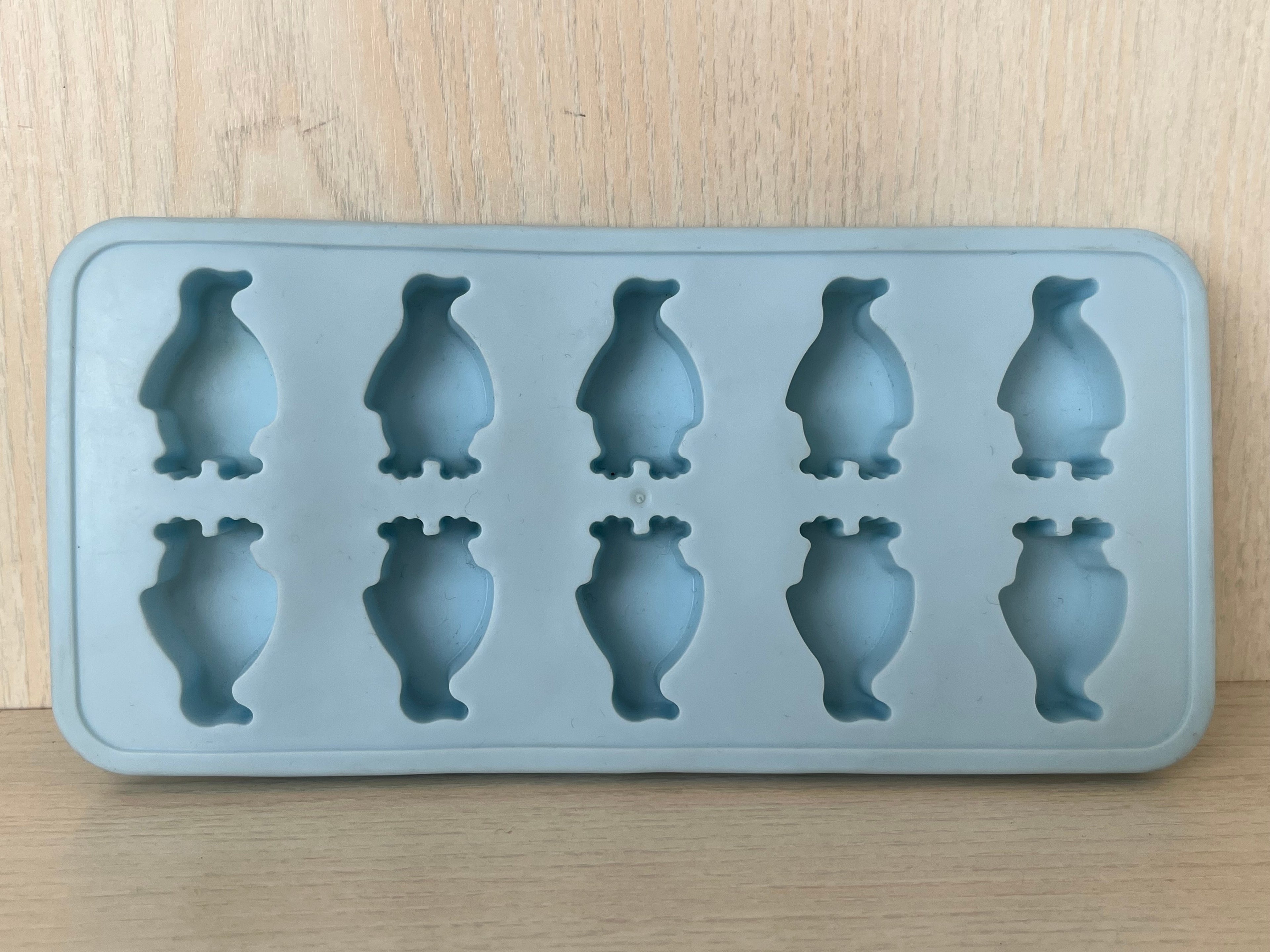 Penguin Silicone Mold, 10 Cavities, Light Blue, Good Condition