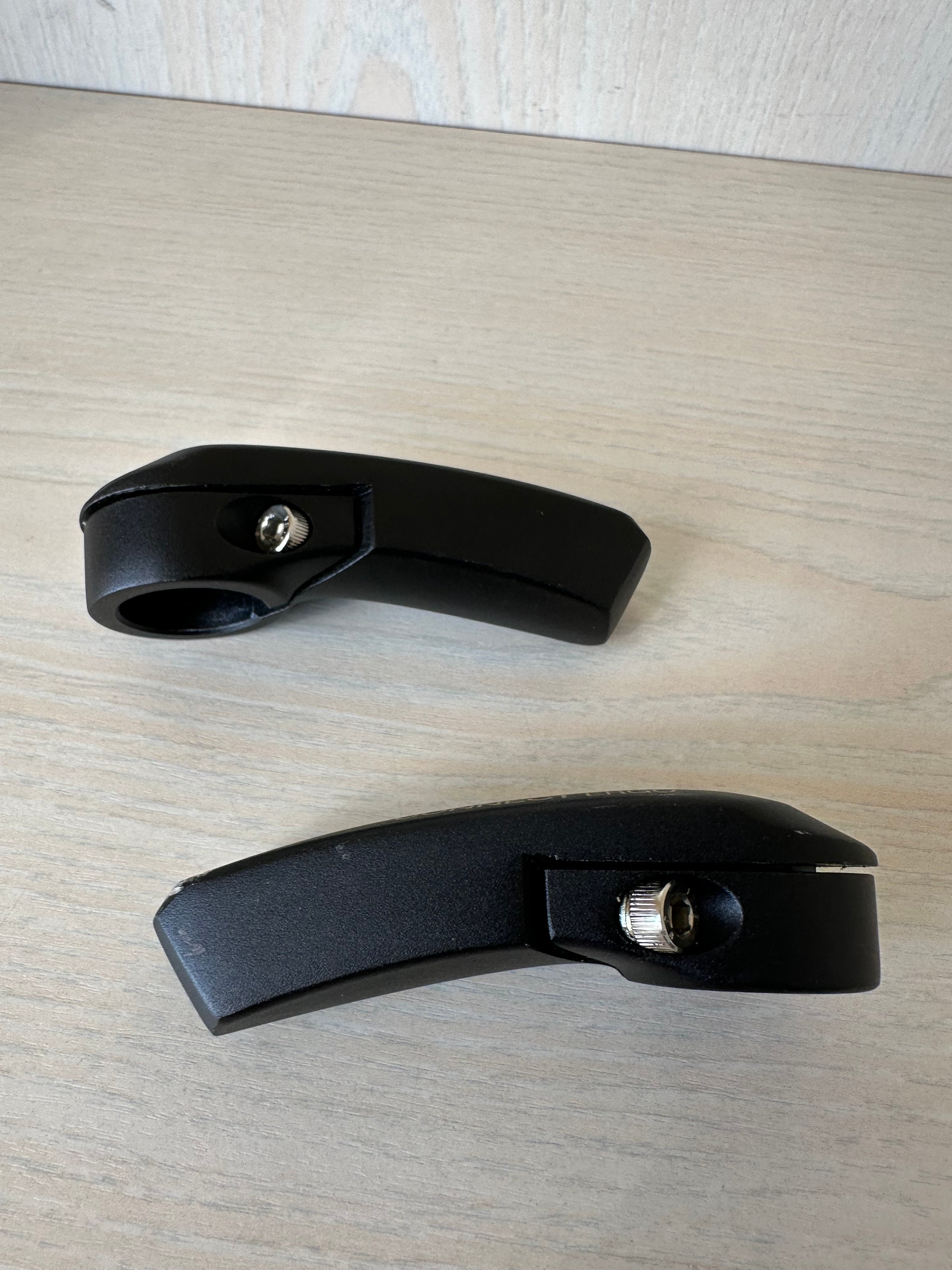 Connect Ergo Bicycle Handlebar Grips, Good Condition