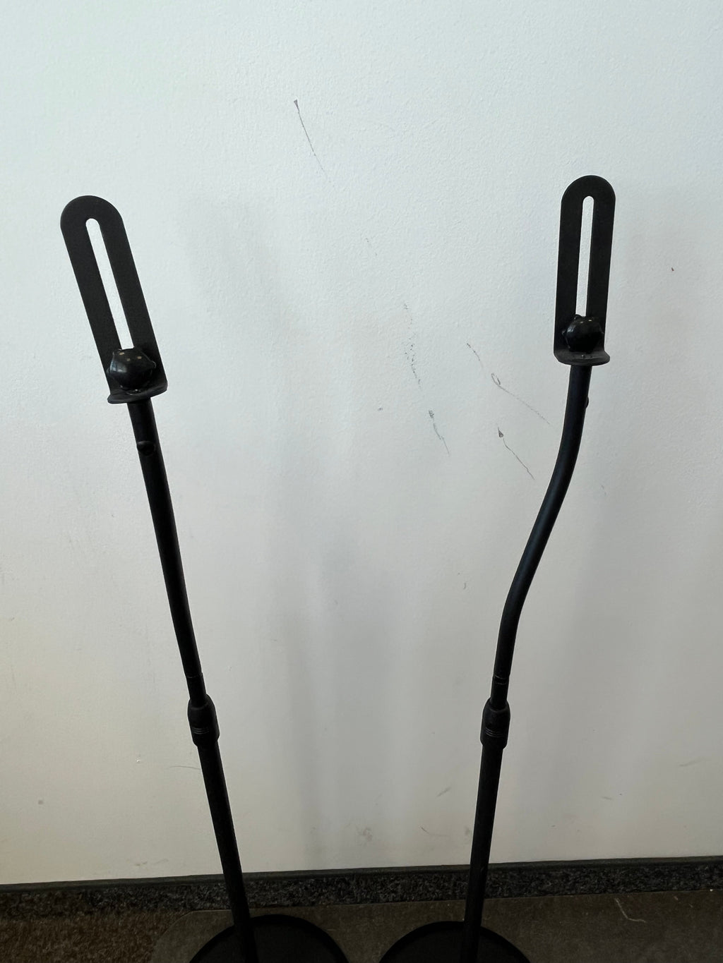 Kanto SLH Lautsprecherständer, Schwarz, Verstellbar, Sehr Gut, Höhe 87 cm