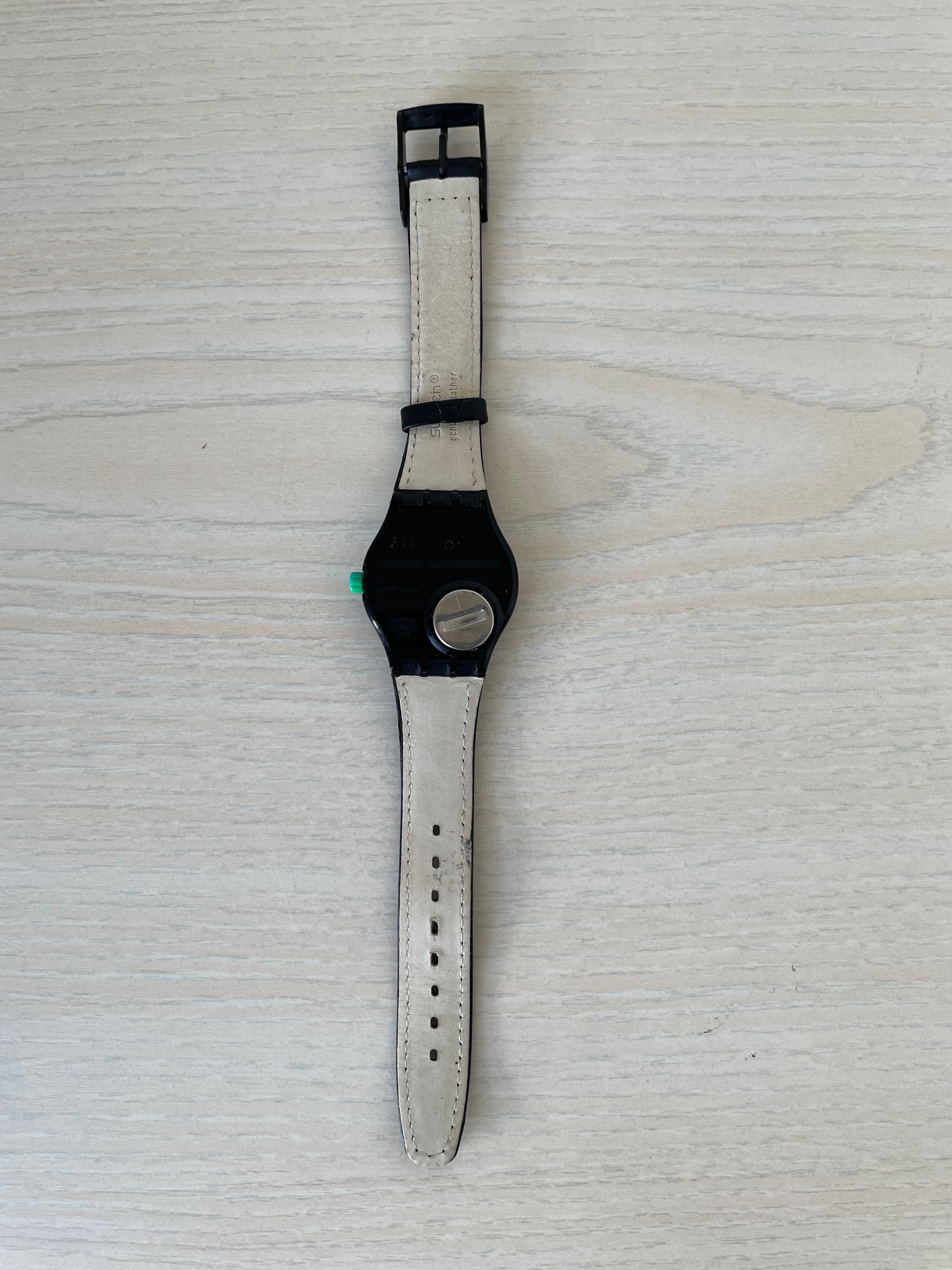Swatch Uhr JESS' RUSH SSB100, Sehr Gut, Quarz, Lederarmband, Batterie inkl.