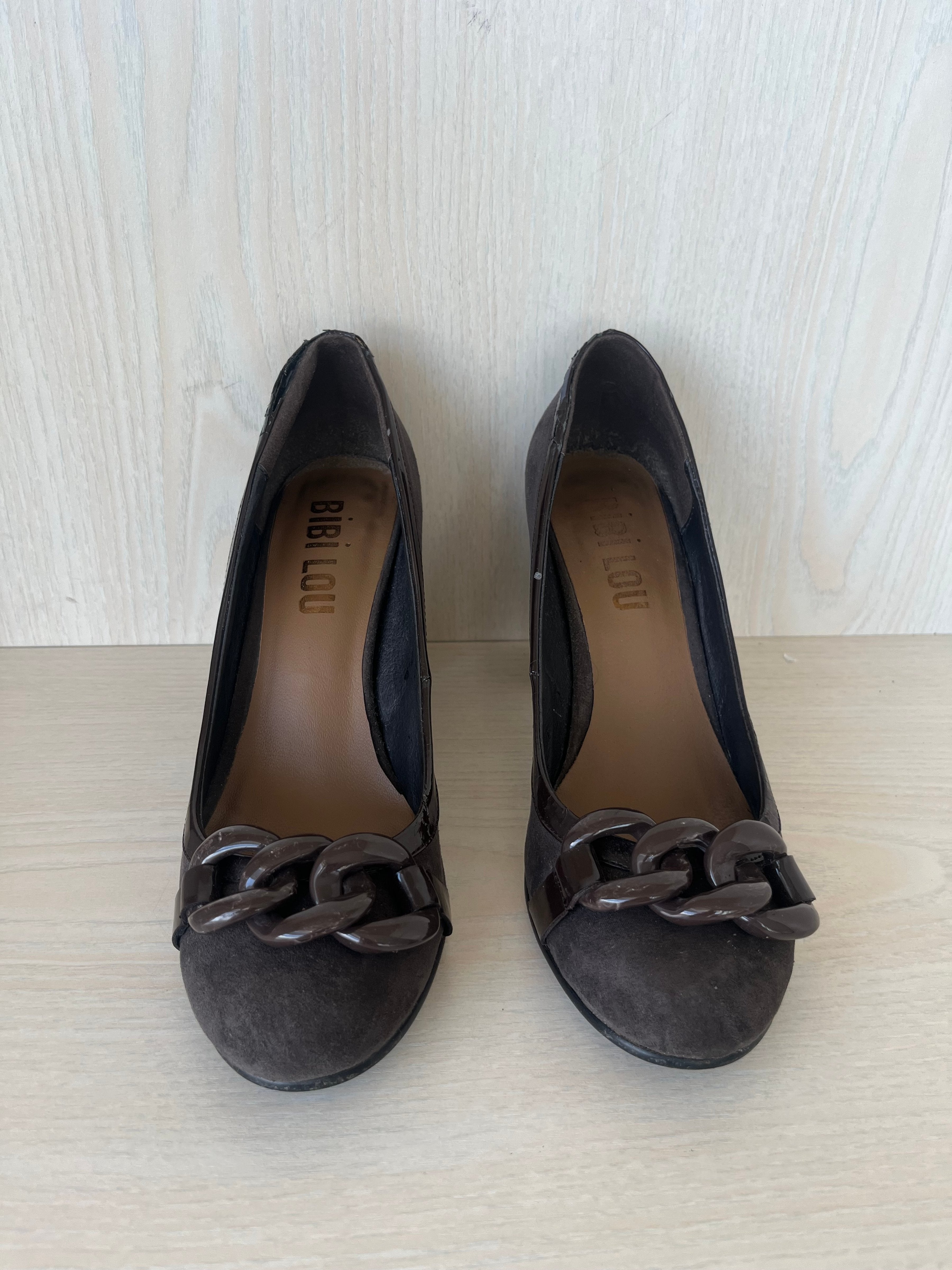 Bibi Lou Ketten-Detail Pumps, Braun, EU 39, Normaler Gebrauch