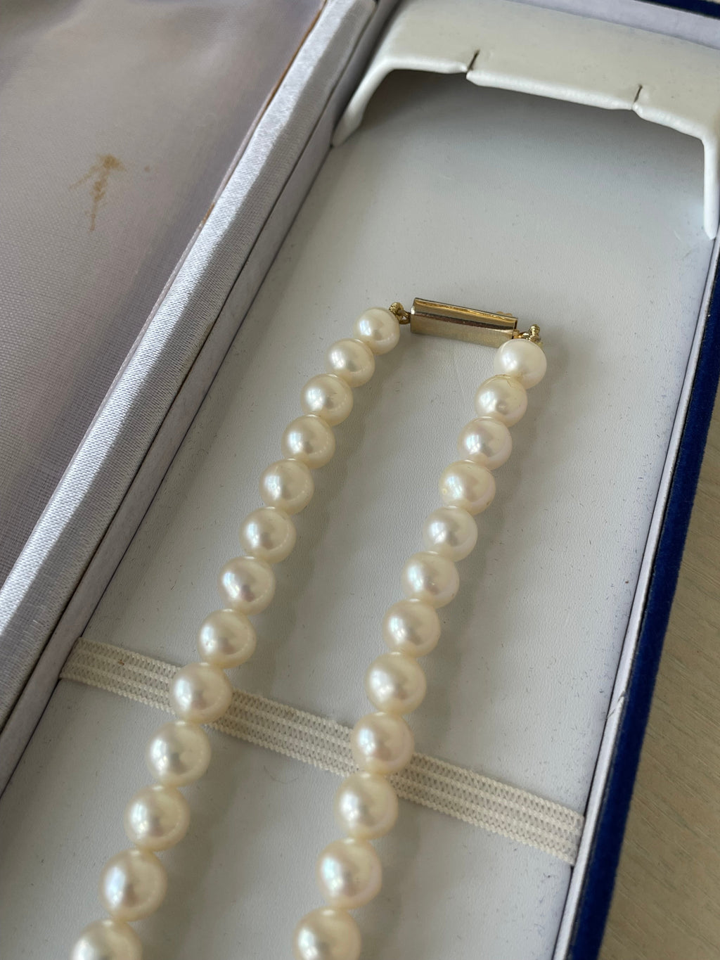 Krishna Pearls Necklace Akoya, Like New, 47cm, White Cultured Pearls