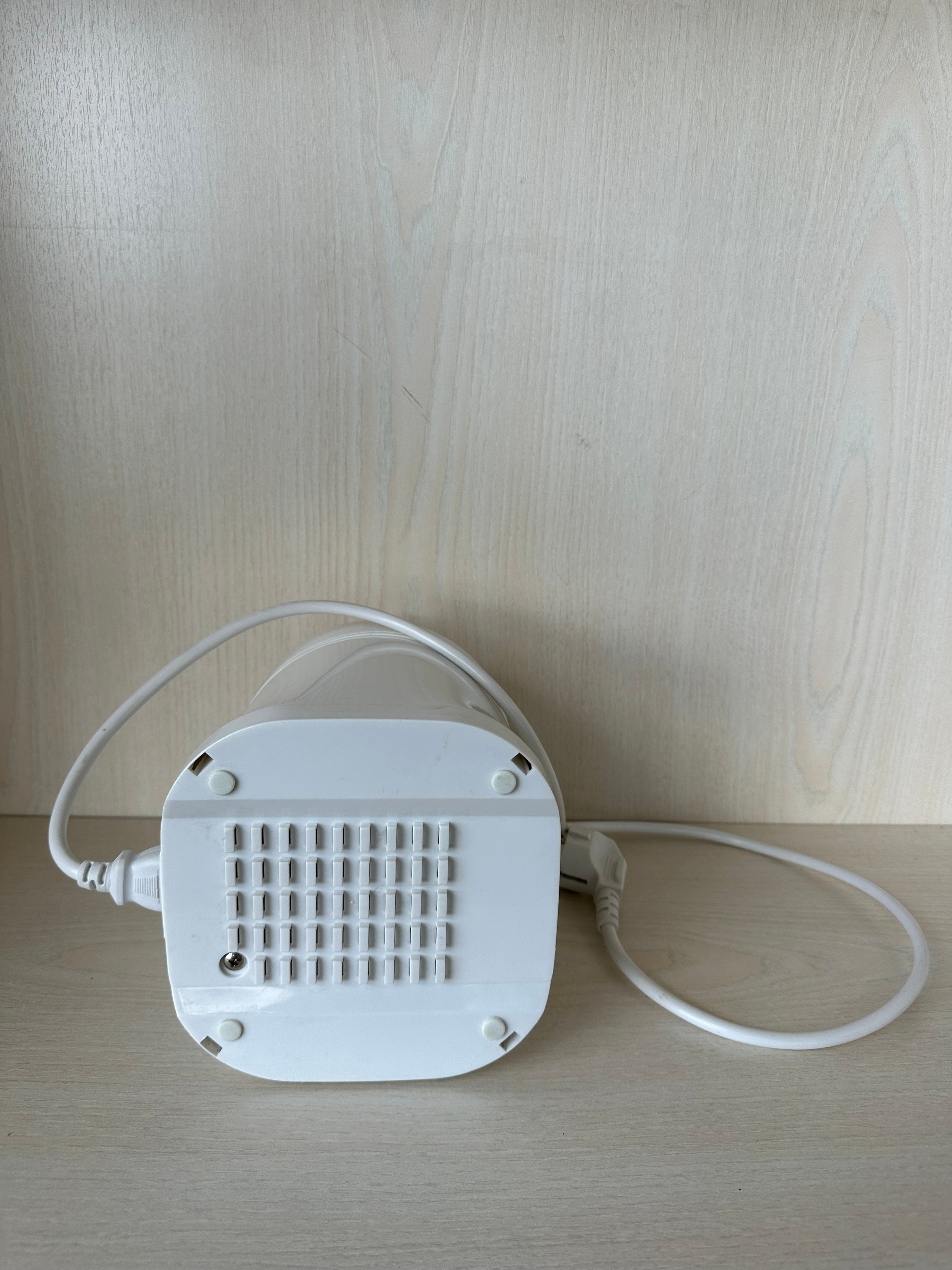 Remo Portable Electric Kettle 6089399 White Compact 0.5L Good Condition