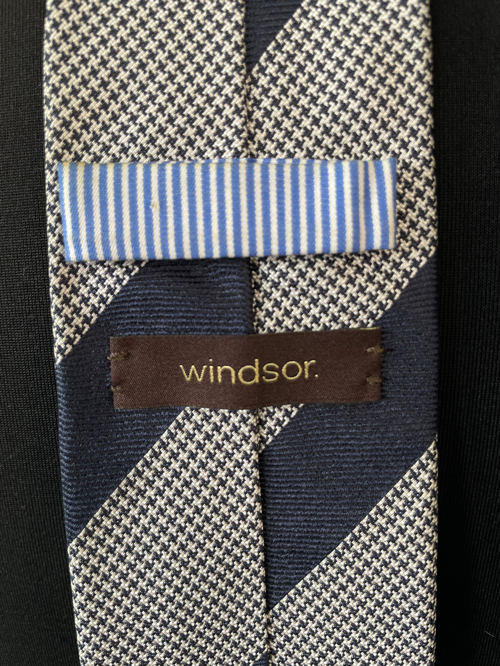 Windsor Tie Basic, Navy/Grey, 156cm x 7.5cm, 100% Silk, Very Good Condition