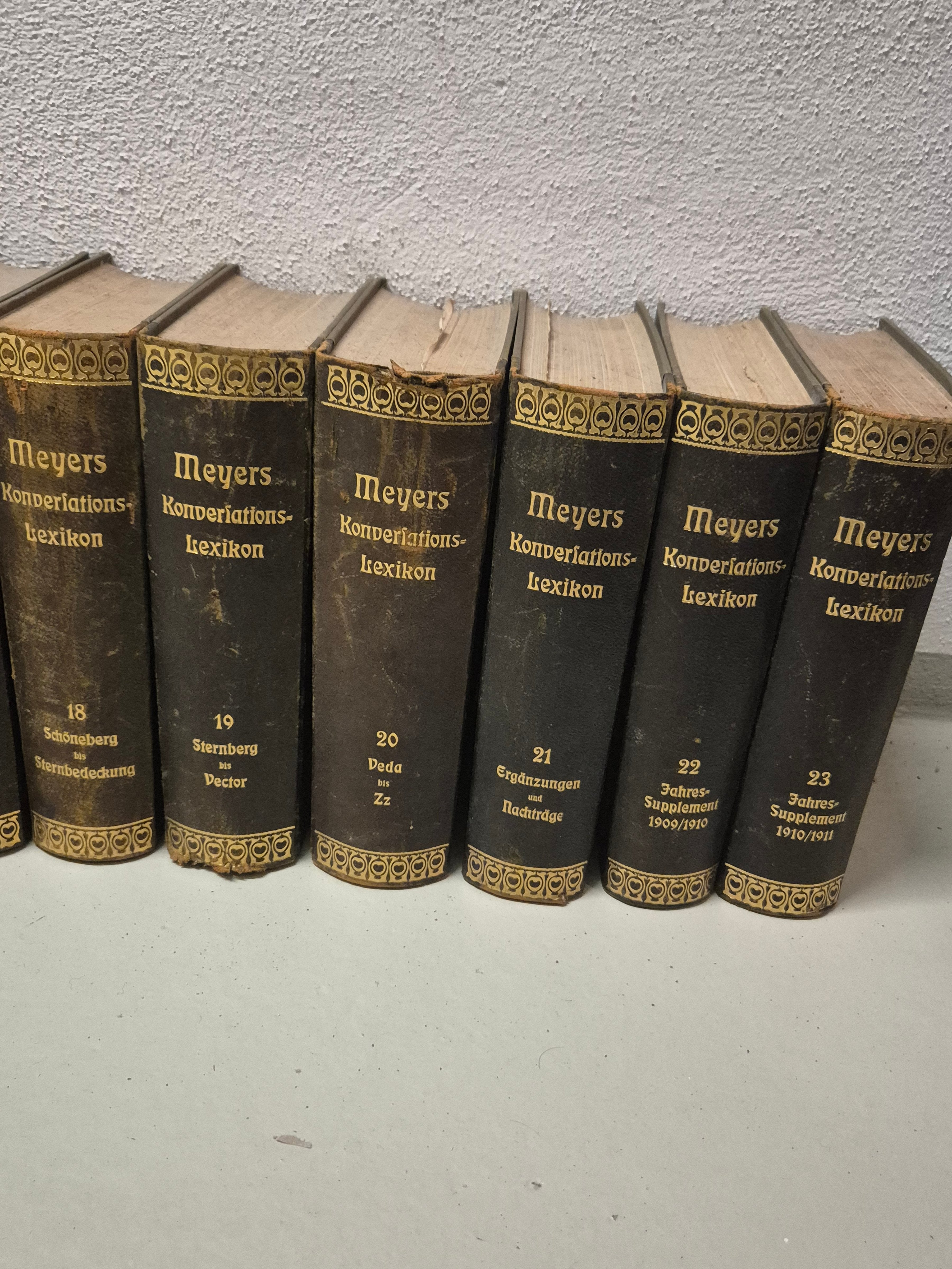 Meyers Großes Konversations-Lexikon, 23 Vols, Hardcover, Satisfactory Condition