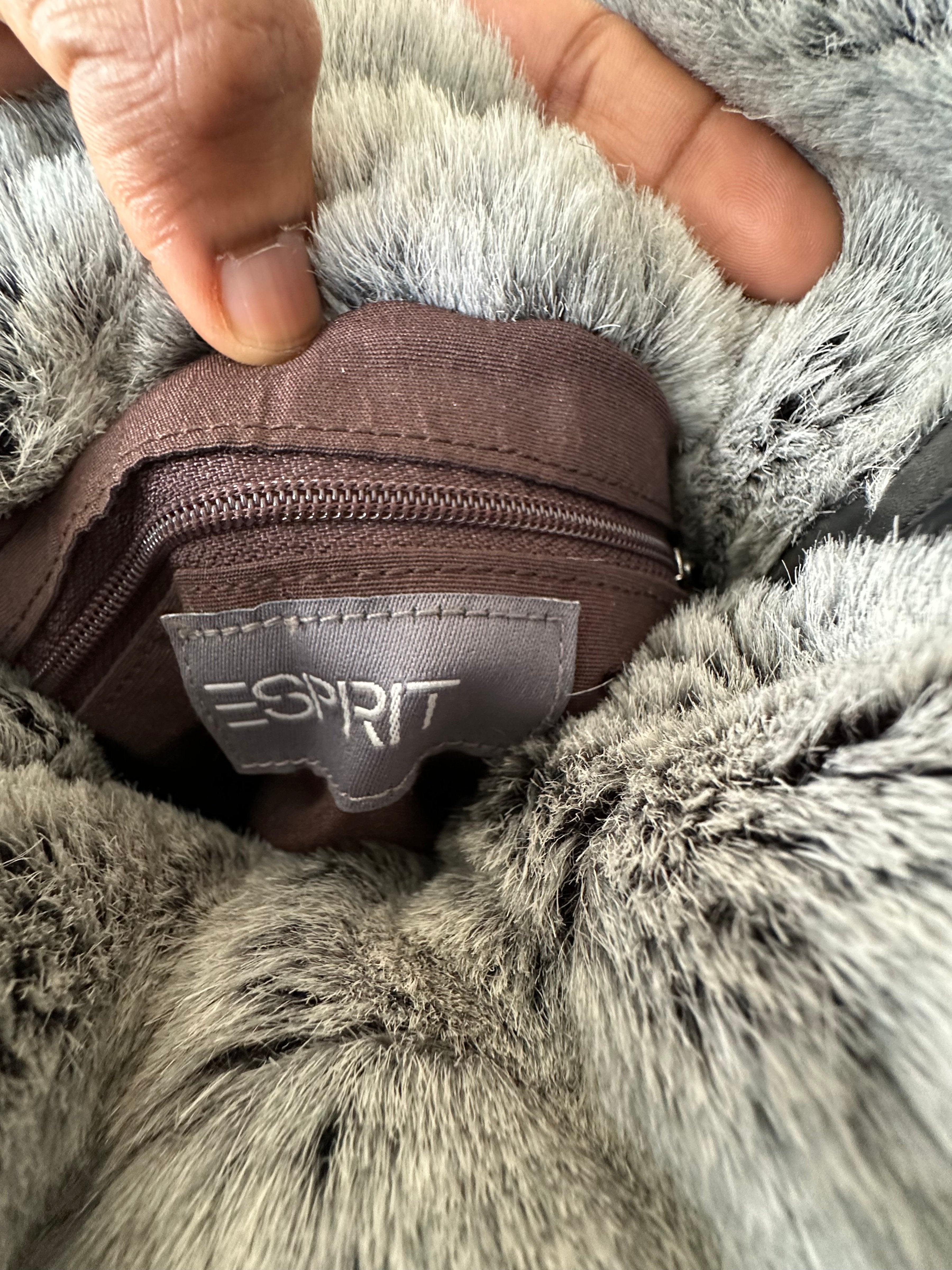 Esprit Faux Fur Tote Bag, Wie Neu, Mittel, Beige, 31x25x28 cm