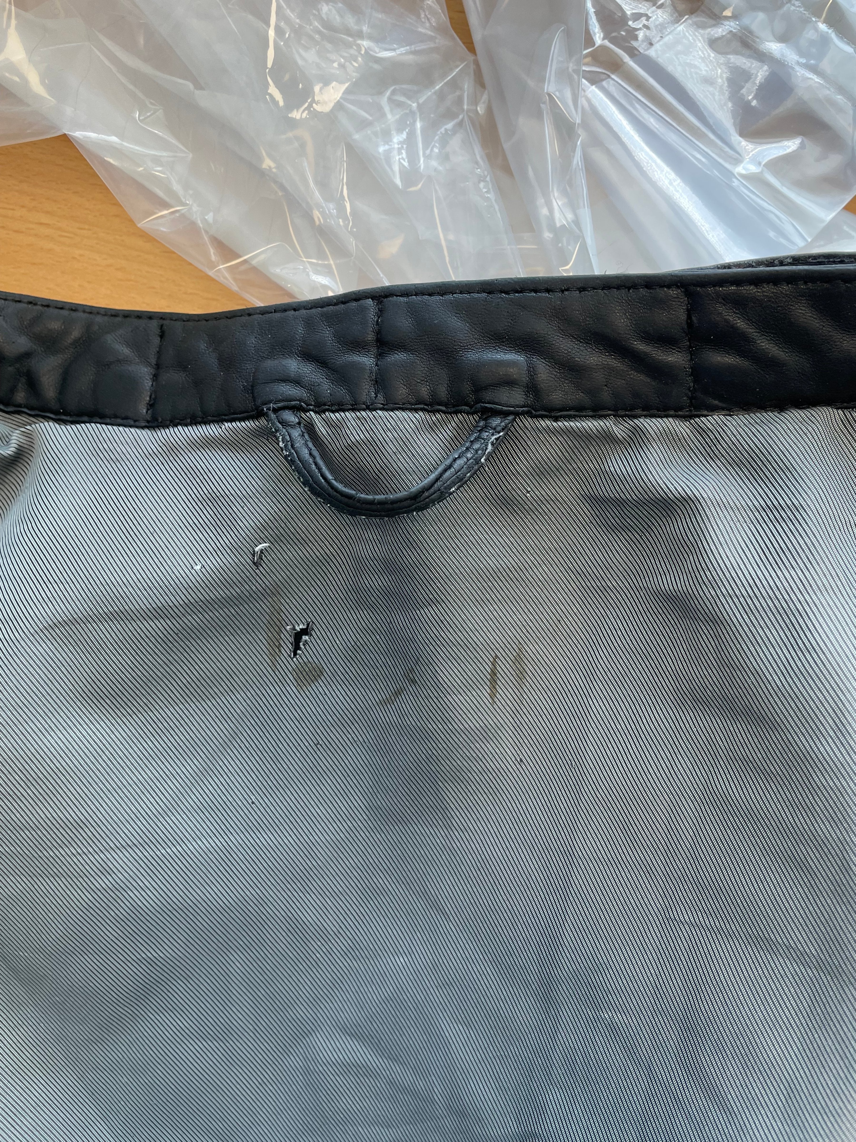 Unbekannte Leder Bikerjacke Schwarz M, Zustand: Stark gebraucht