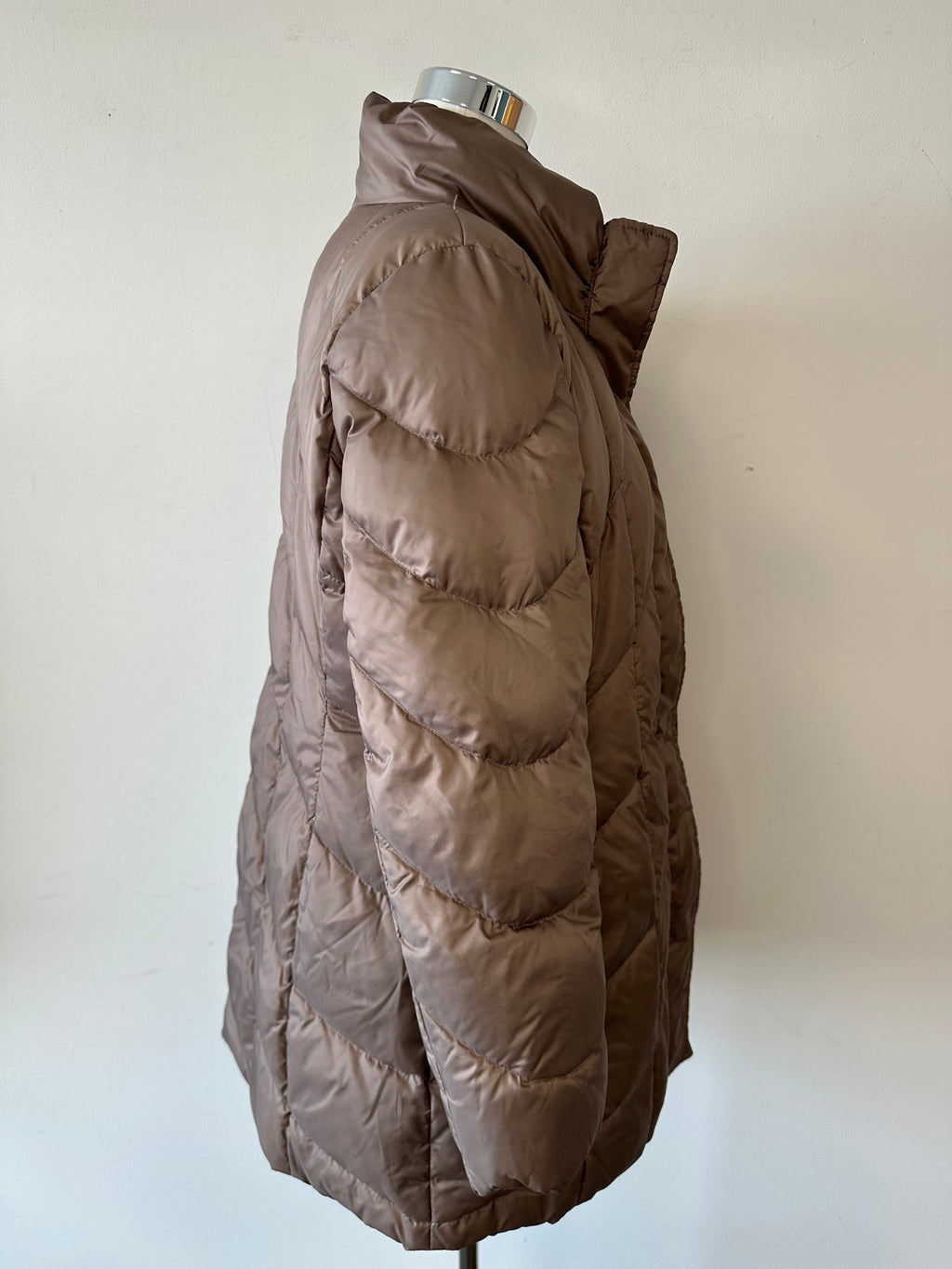Fuchs Schmitt Women’s Down Coat Size 40/M – Taupe, Very Good