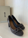 Bibi Lou Ketten-Detail Pumps, Braun, EU 39, Normaler Gebrauch