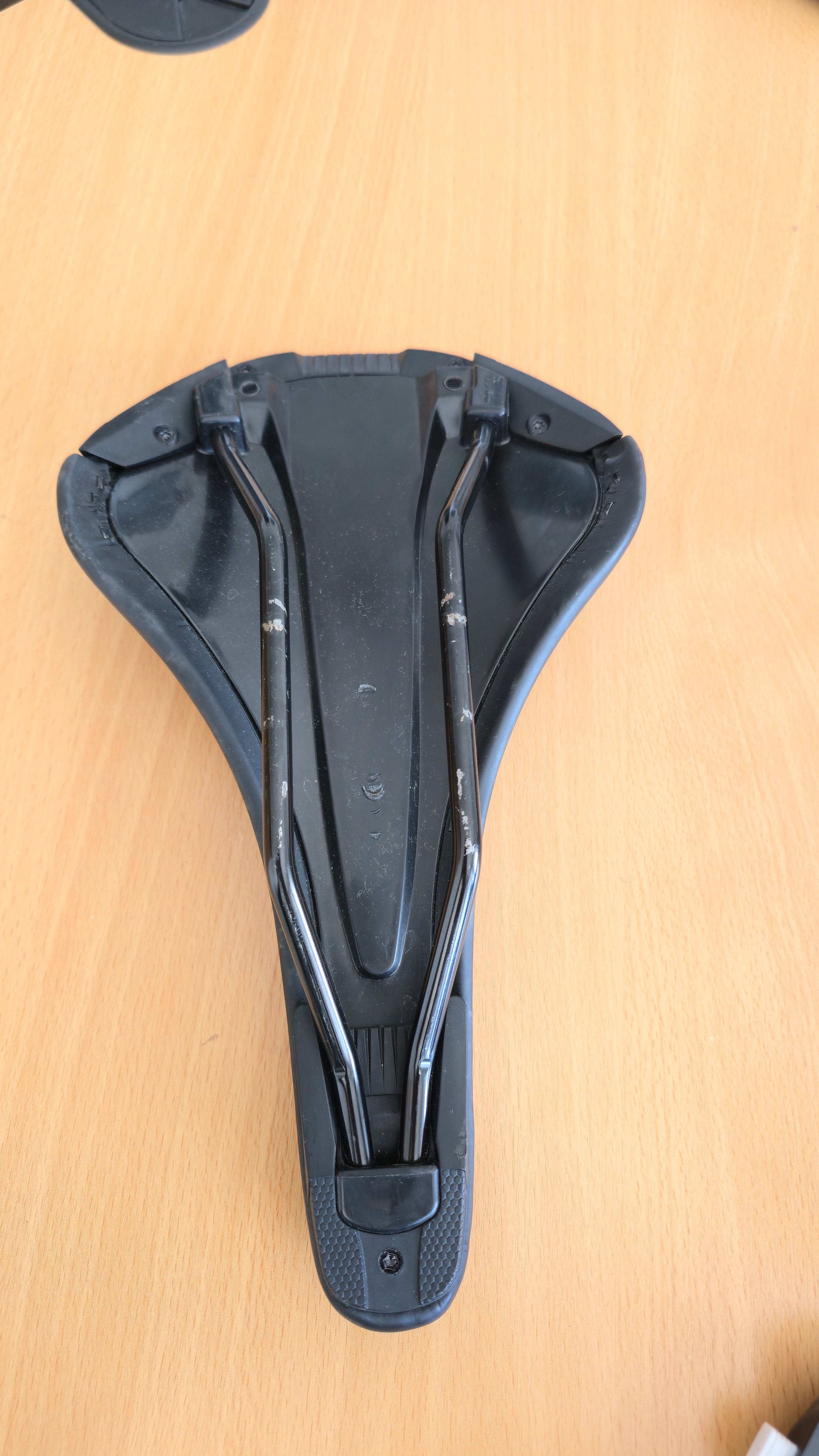 Specialized Bridge Sport Sattel – schwarz, guter Zustand, ca. 300g, Komfort