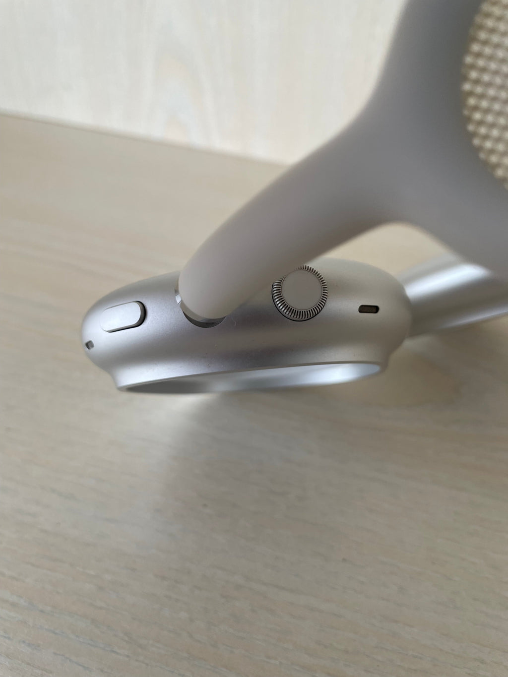 Apple AirPods Max A2096 Silber, Gebraucht, Ohne Ohrpolster, Mit Case