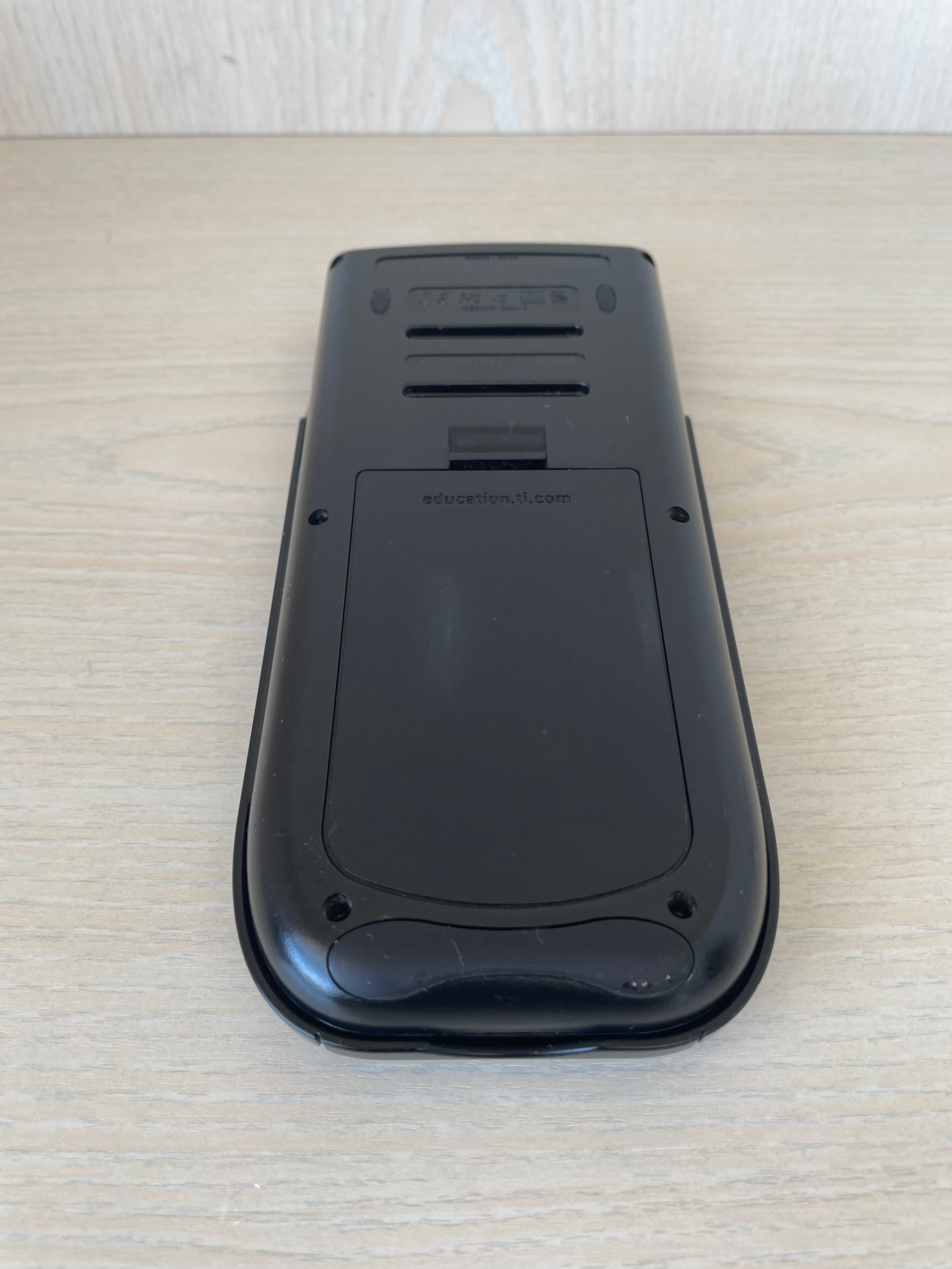Texas Instruments TI-89 Titanium Grafikrechner, Schwarz/Grau, Gebraucht